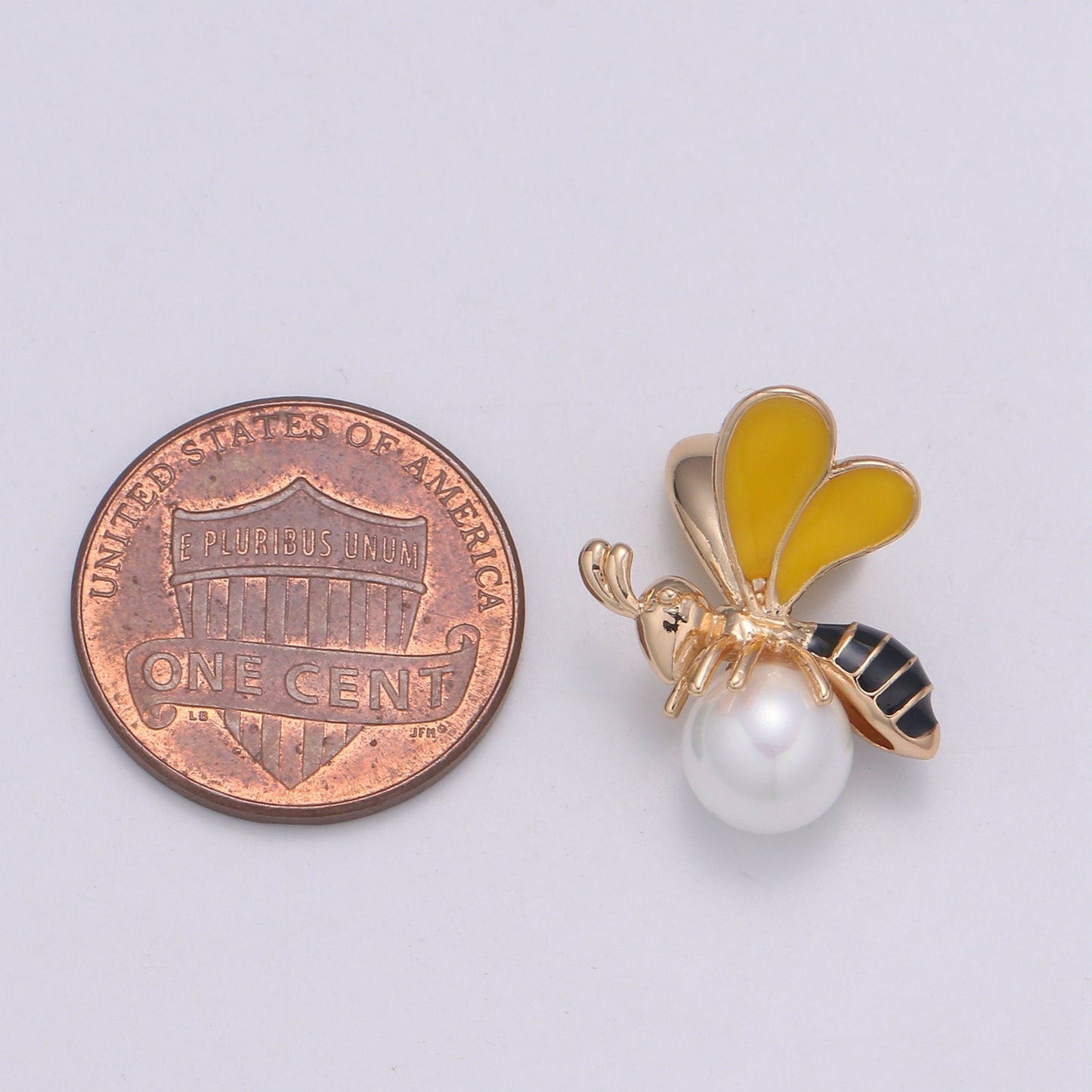1pc Yellow Enamel Bee Pendant Charm, Black Insect Bug Pendant Charm, Artificial White Pearl Flies Pendant, CHGF-2100