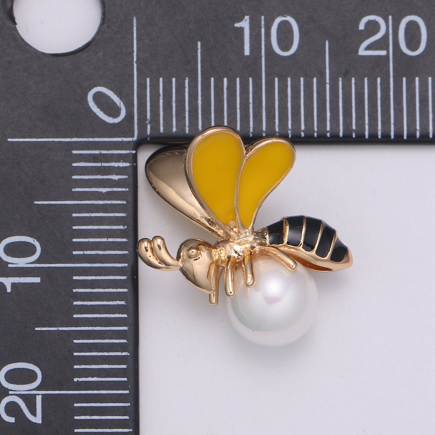 1pc Yellow Enamel Bee Pendant Charm, Black Insect Bug Pendant Charm, Artificial White Pearl Flies Pendant, CHGF-2100