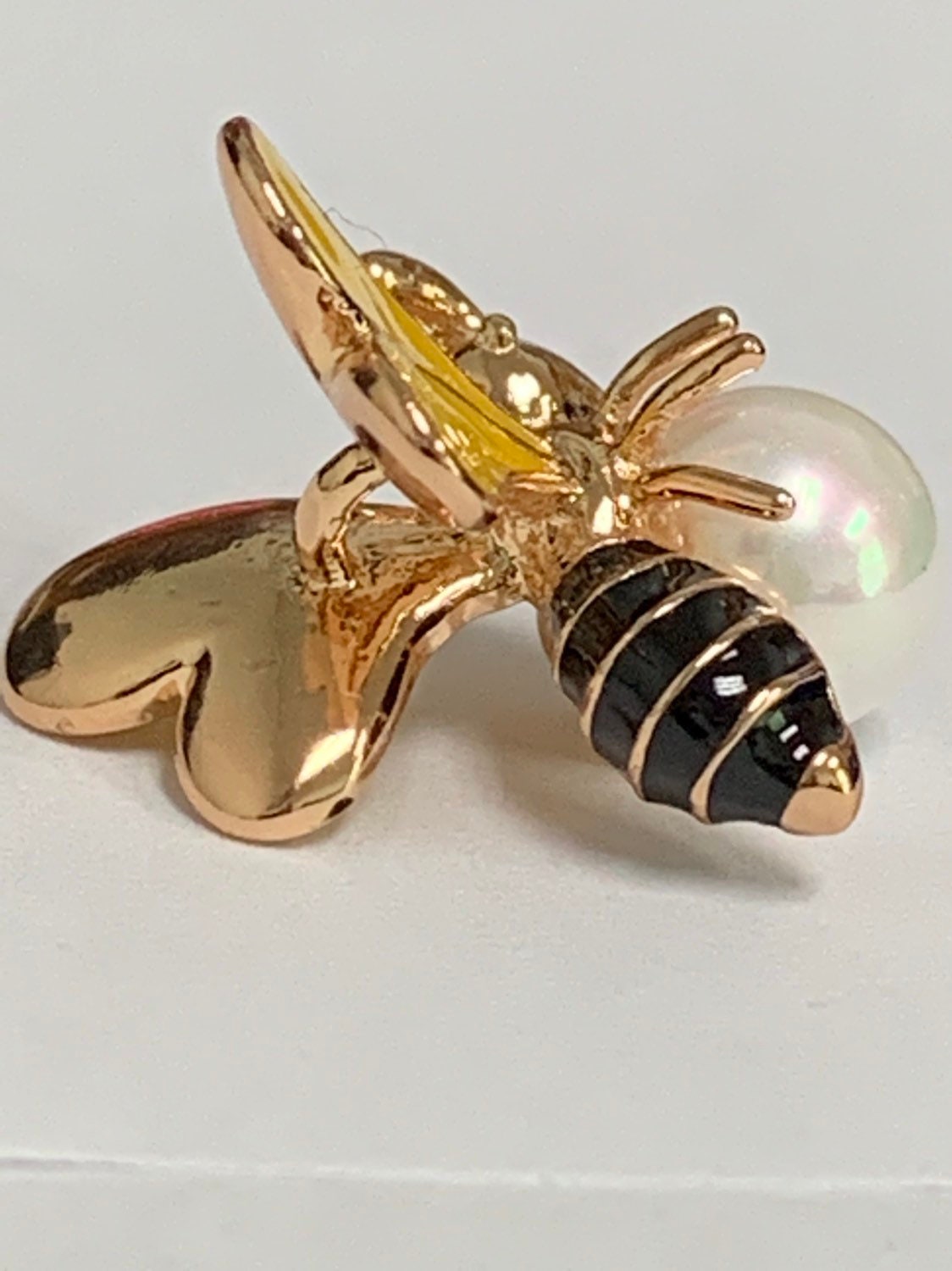 1pc Yellow Enamel Bee Pendant Charm, Black Insect Bug Pendant Charm, Artificial White Pearl Flies Pendant, CHGF-2100