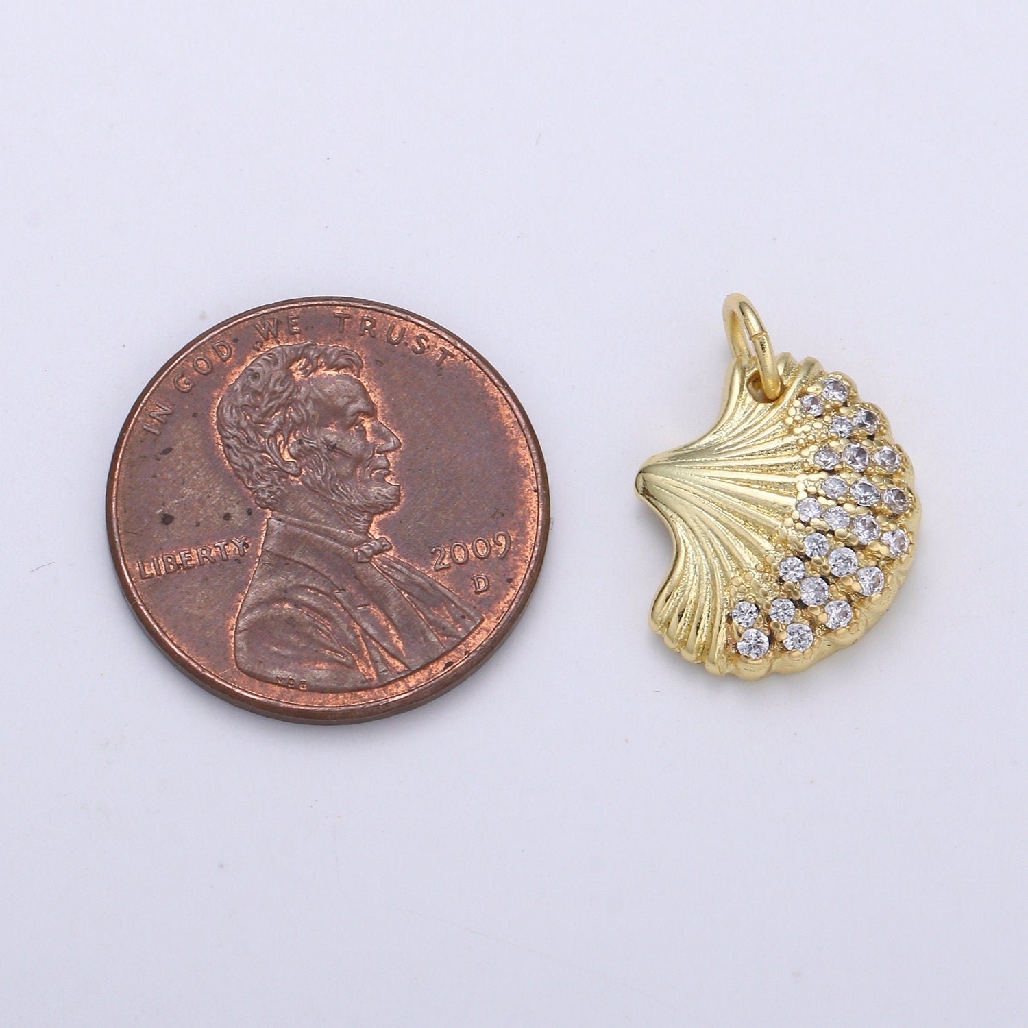 Gold Scallop Charm, CZ Golden Shell Pendant Charm, Beach, Nature, Coral Sea Shell Charm, Charm For DIY Jewelry,CHGF-2074