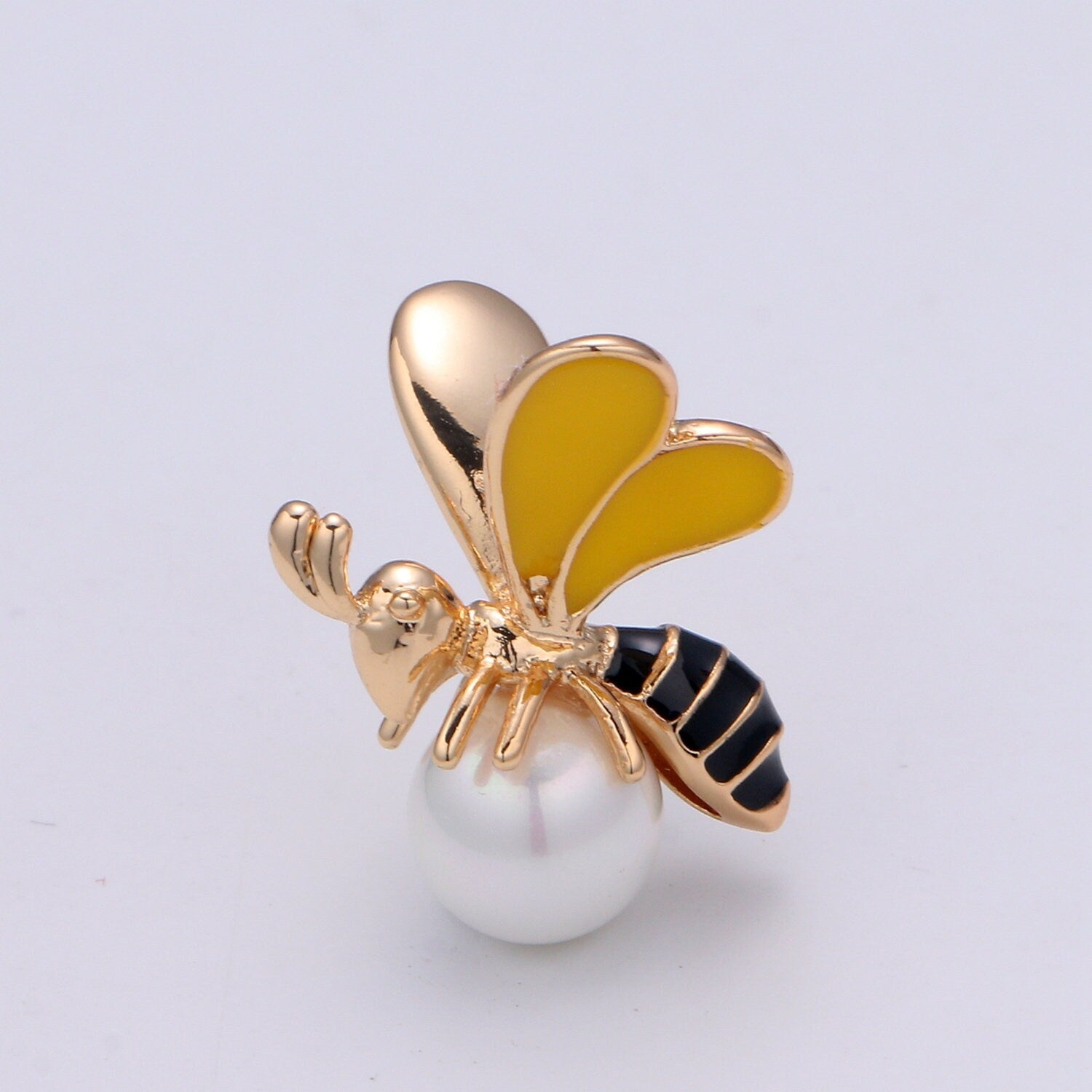 1pc Yellow Enamel Bee Pendant Charm, Black Insect Bug Pendant Charm, Artificial White Pearl Flies Pendant, CHGF-2100