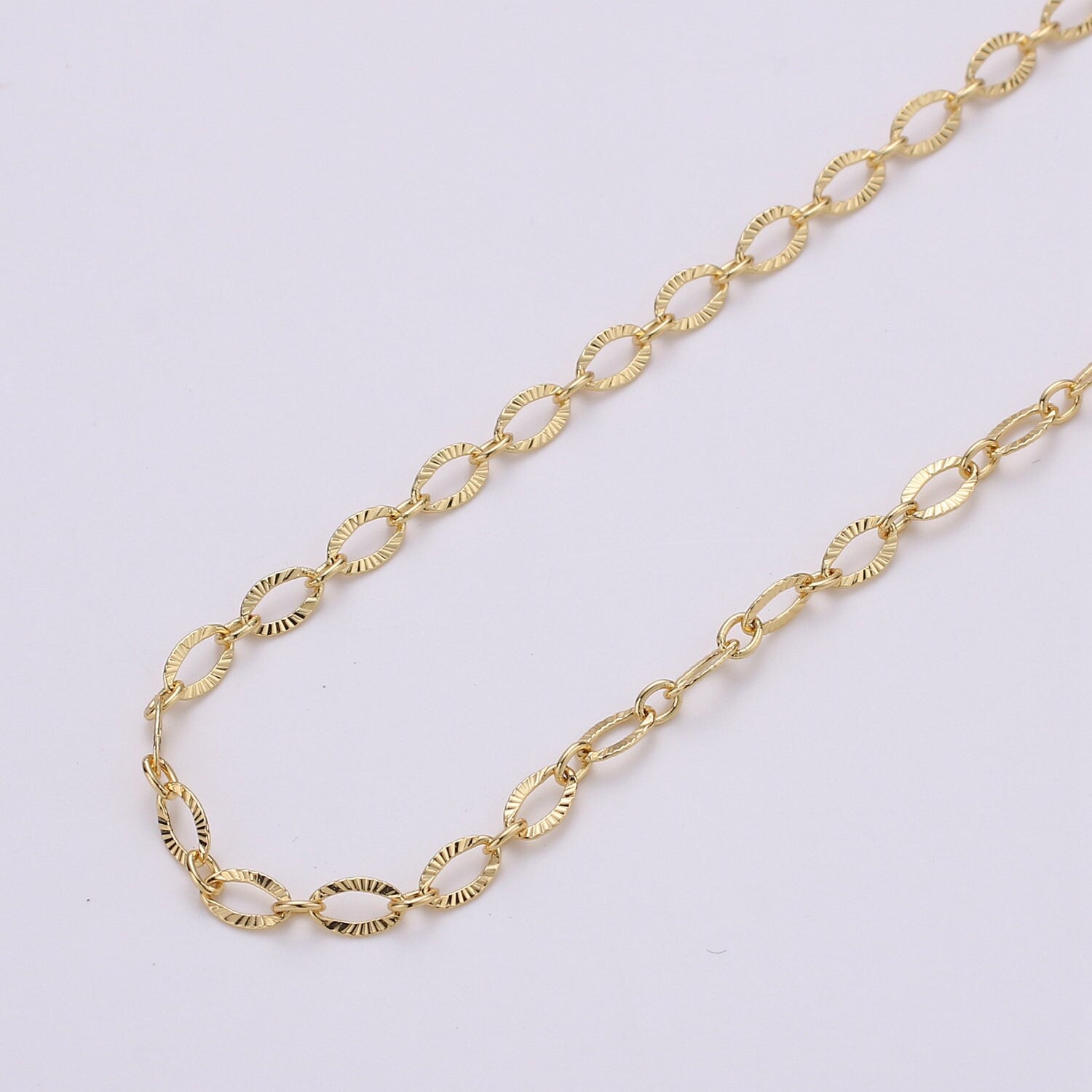 Gold Oval Rolo Chain by Yard, Sunburst Stamp Oval Link, Wholesale bulk Roll Chain for Jewelry Making, width 8.4mm, 135