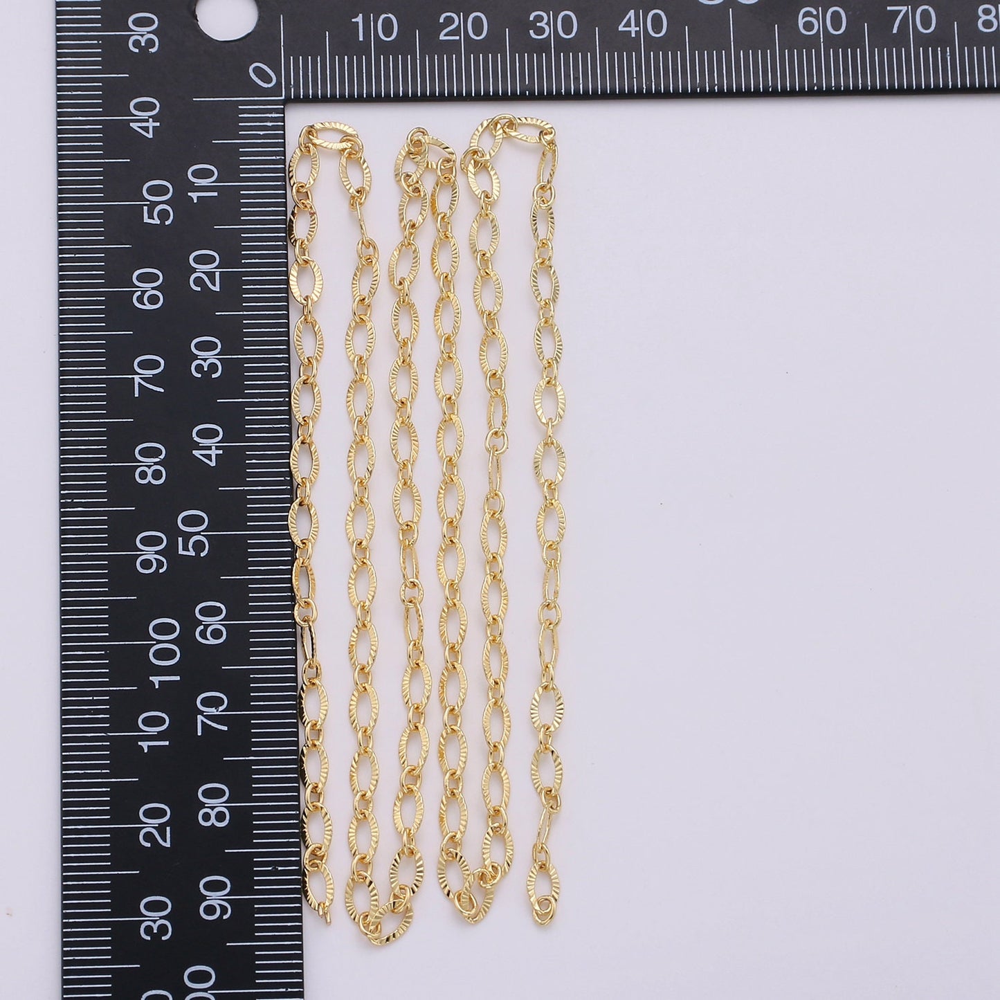 Gold Oval Rolo Chain by Yard, Sunburst Stamp Oval Link, Wholesale bulk Roll Chain for Jewelry Making, width 8.4mm, 135