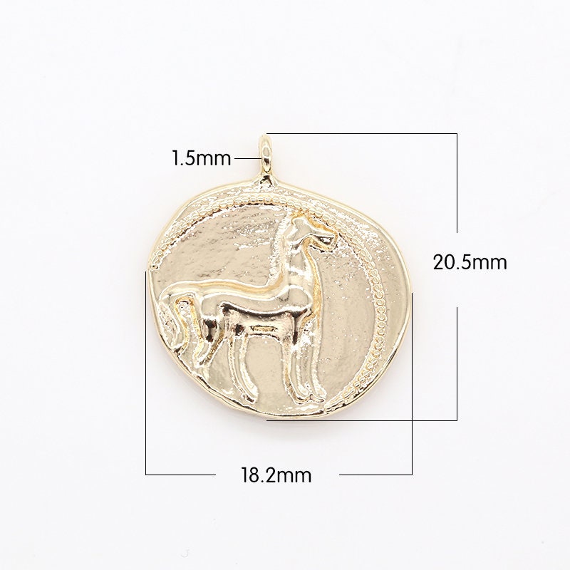 Gold Trojan Horse charm necklace in Gold Round Disc equestrian Animal horse pendant Jockey charm for necklace bracelet earring Supply -445
