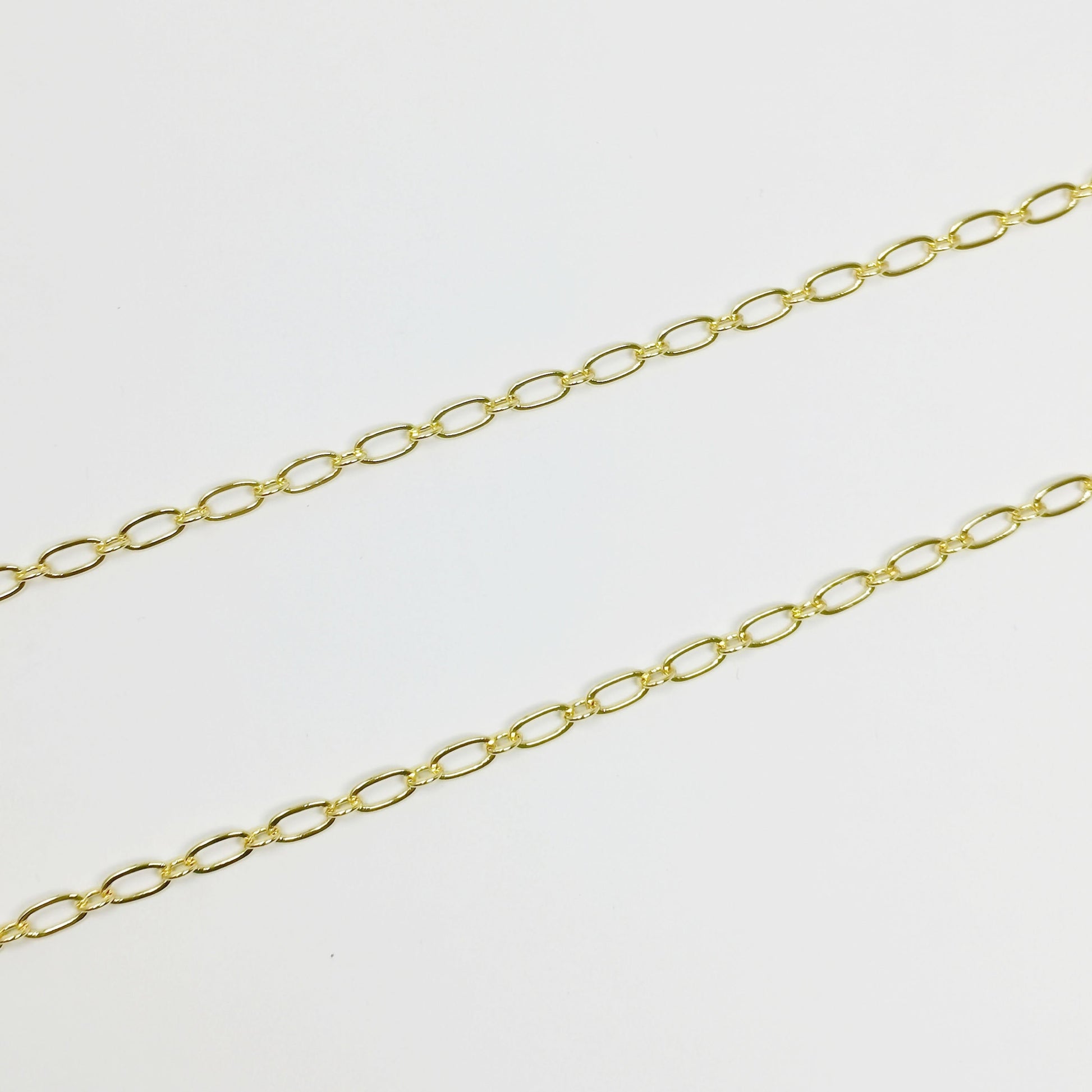 Gold Oval Chain by Yard, O Link Chain, Rolo Wholesale bulk Roll Chain for Bracelet, Necklace, Anklet Jewelry Making, 368