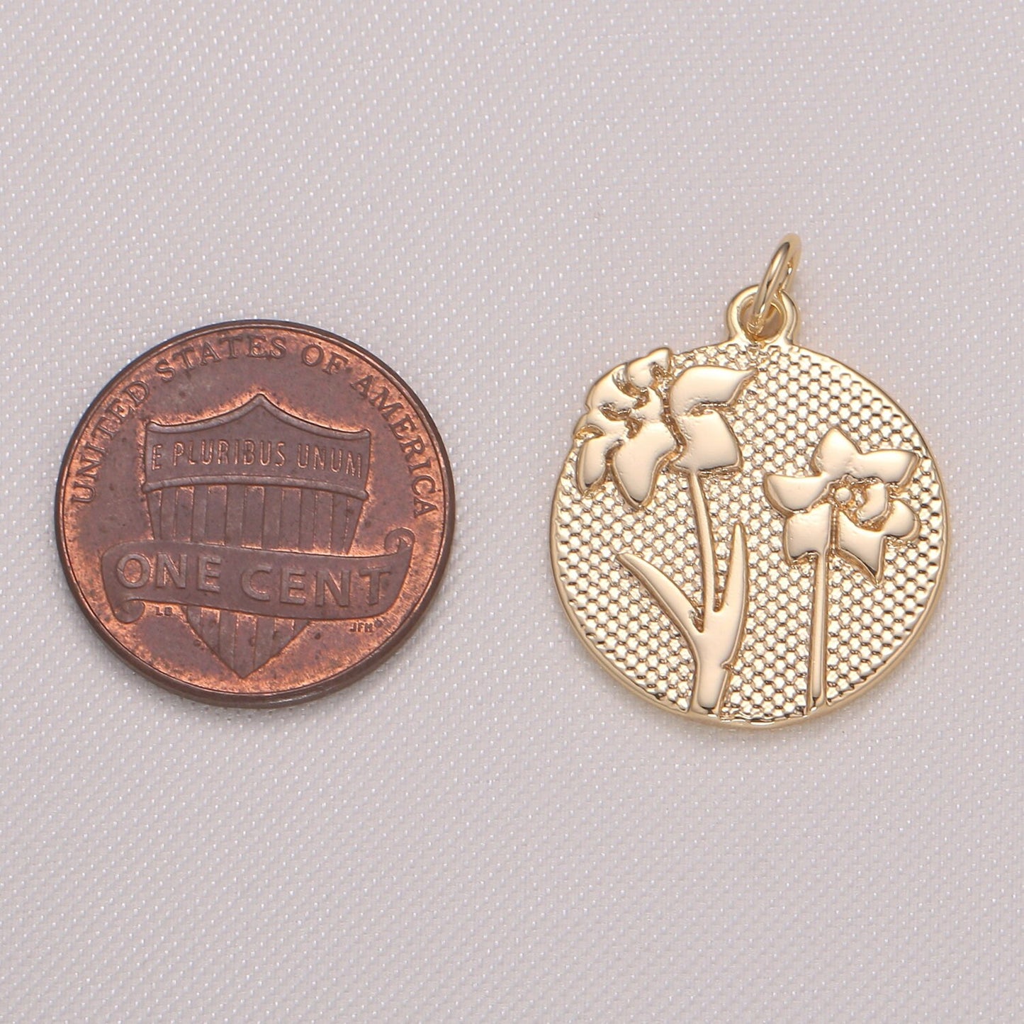 Lily Flower Charm- Gold plated over Brass Dainty Floral Medallion Charm Coin Disc Round Pendant for Minimalist Jewelry Supply GP942