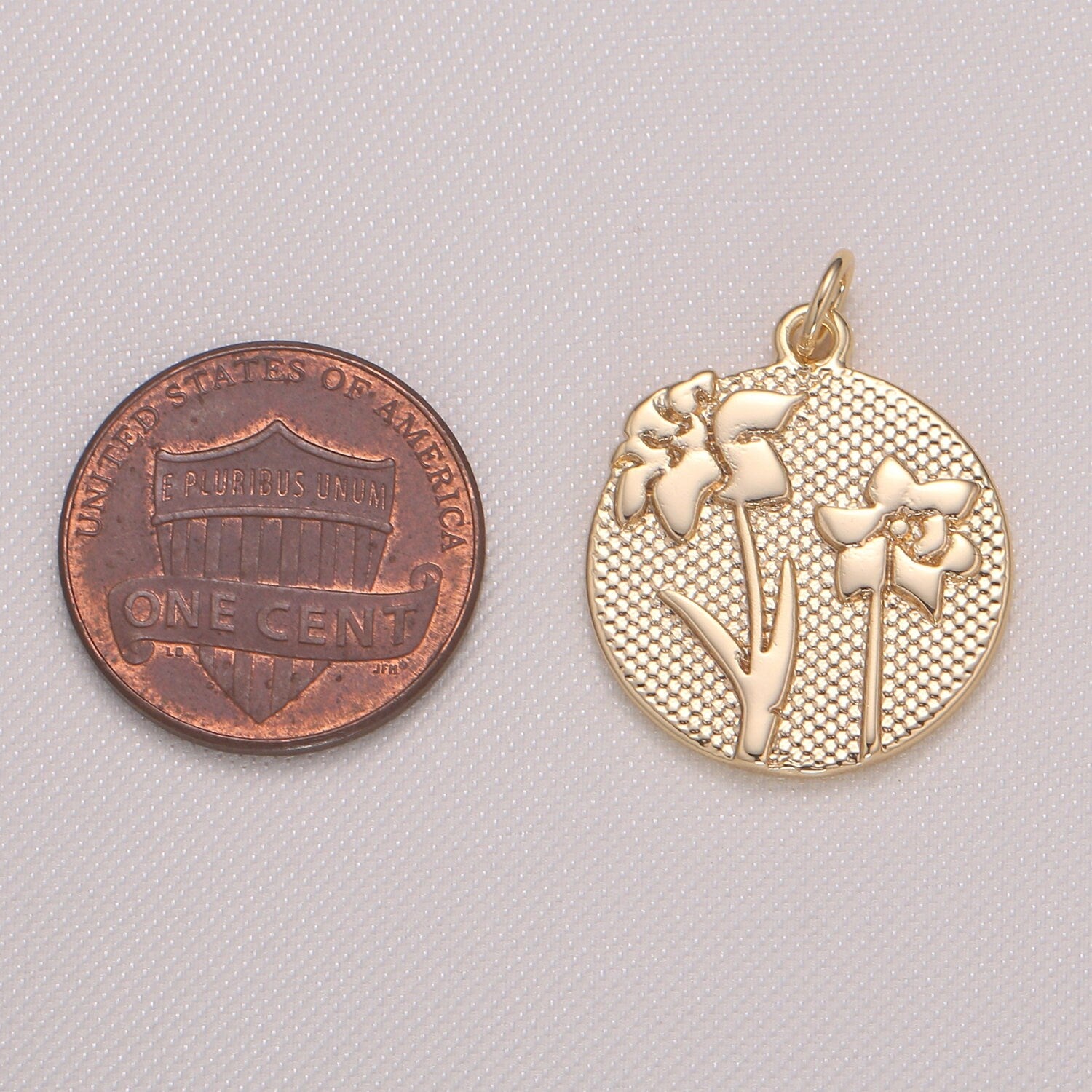 Lily Flower Charm- Gold plated over Brass Dainty Floral Medallion Charm Coin Disc Round Pendant for Minimalist Jewelry Supply GP942