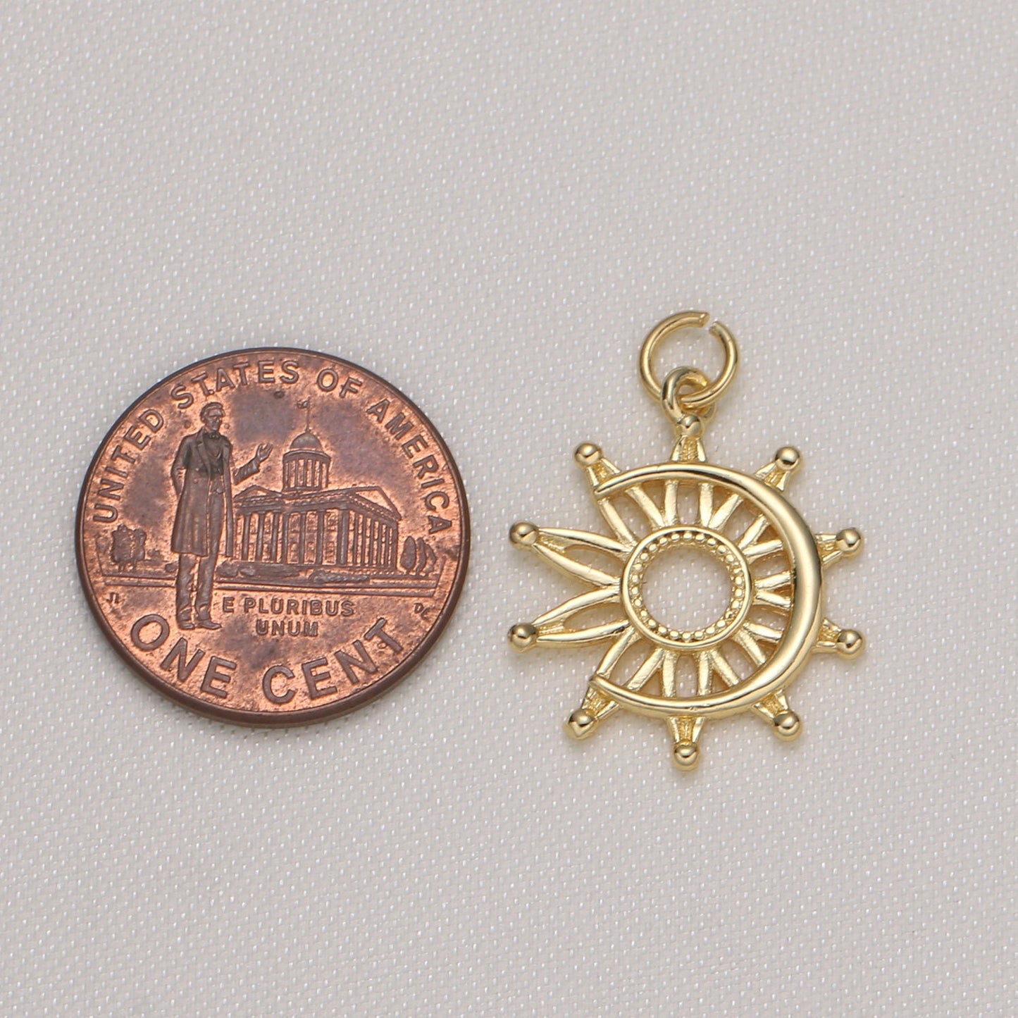 Mini Sun Charms Gold Sun Ray Burst Charms. Gold Cresent Moon, Designer's Jewelry Supplies. DIY Craft Supplies. Craft Supplies -583