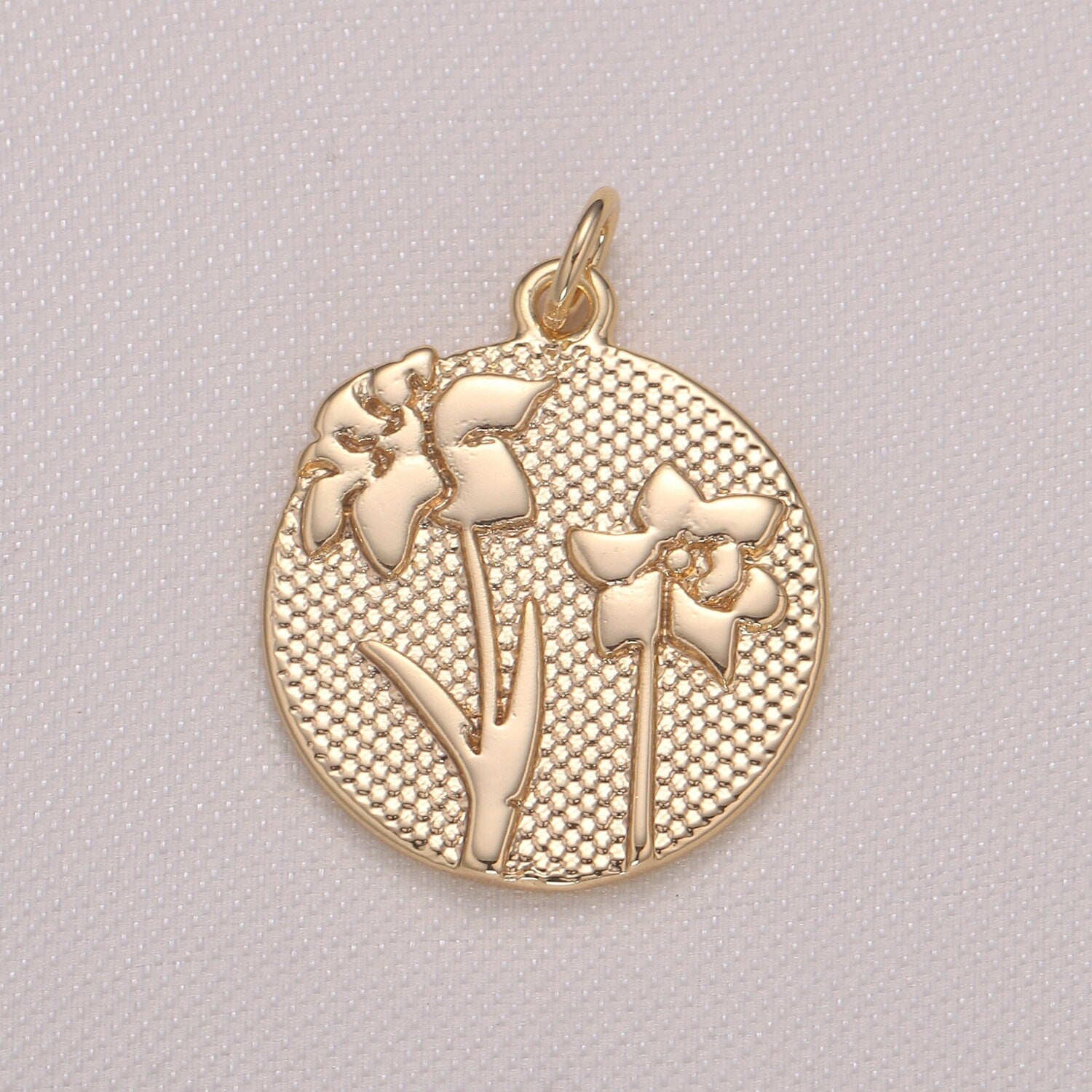 Lily Flower Charm- Gold plated over Brass Dainty Floral Medallion Charm Coin Disc Round Pendant for Minimalist Jewelry Supply GP942