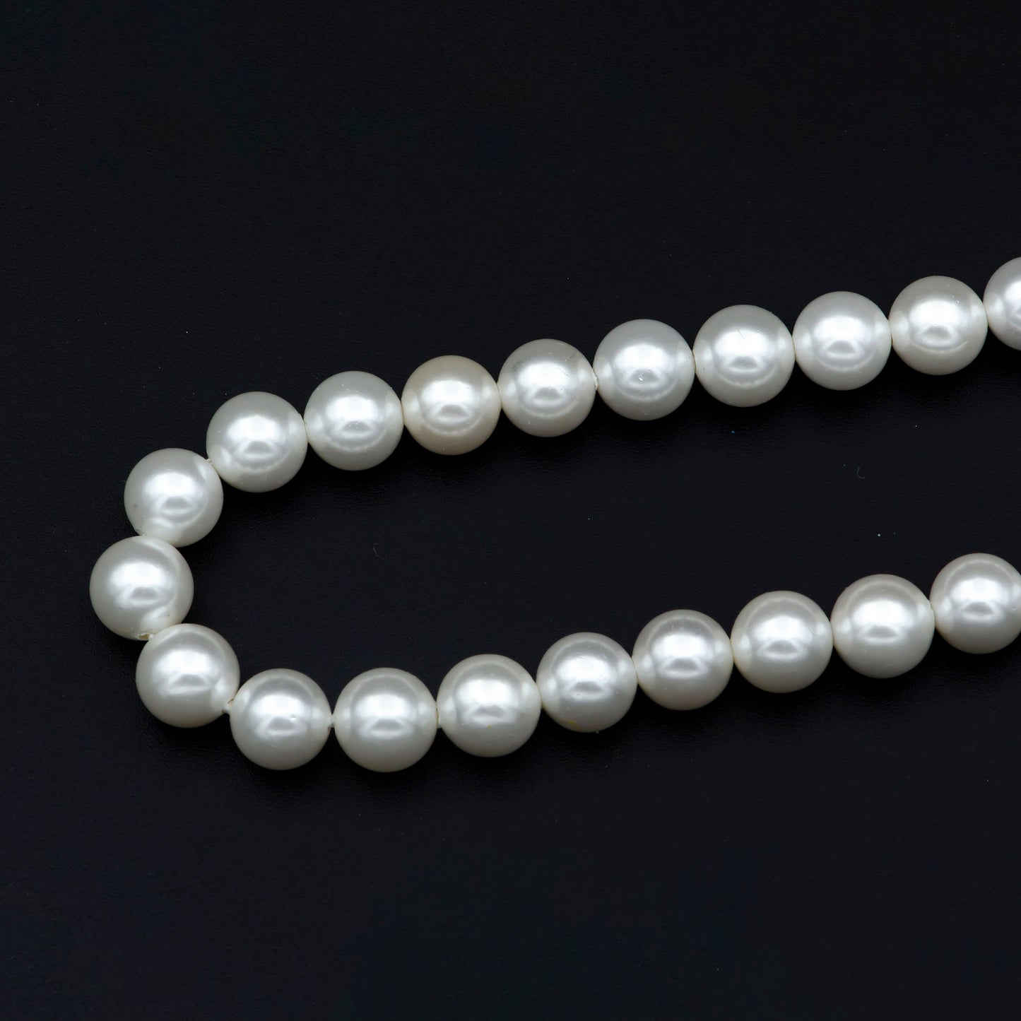 8mm White Round Pearl Choker Necklace, Fresh Water Mother of Pearl Circle Chain Necklace 17.5 inch Necklace Beaded Gold Clasp WA-325
