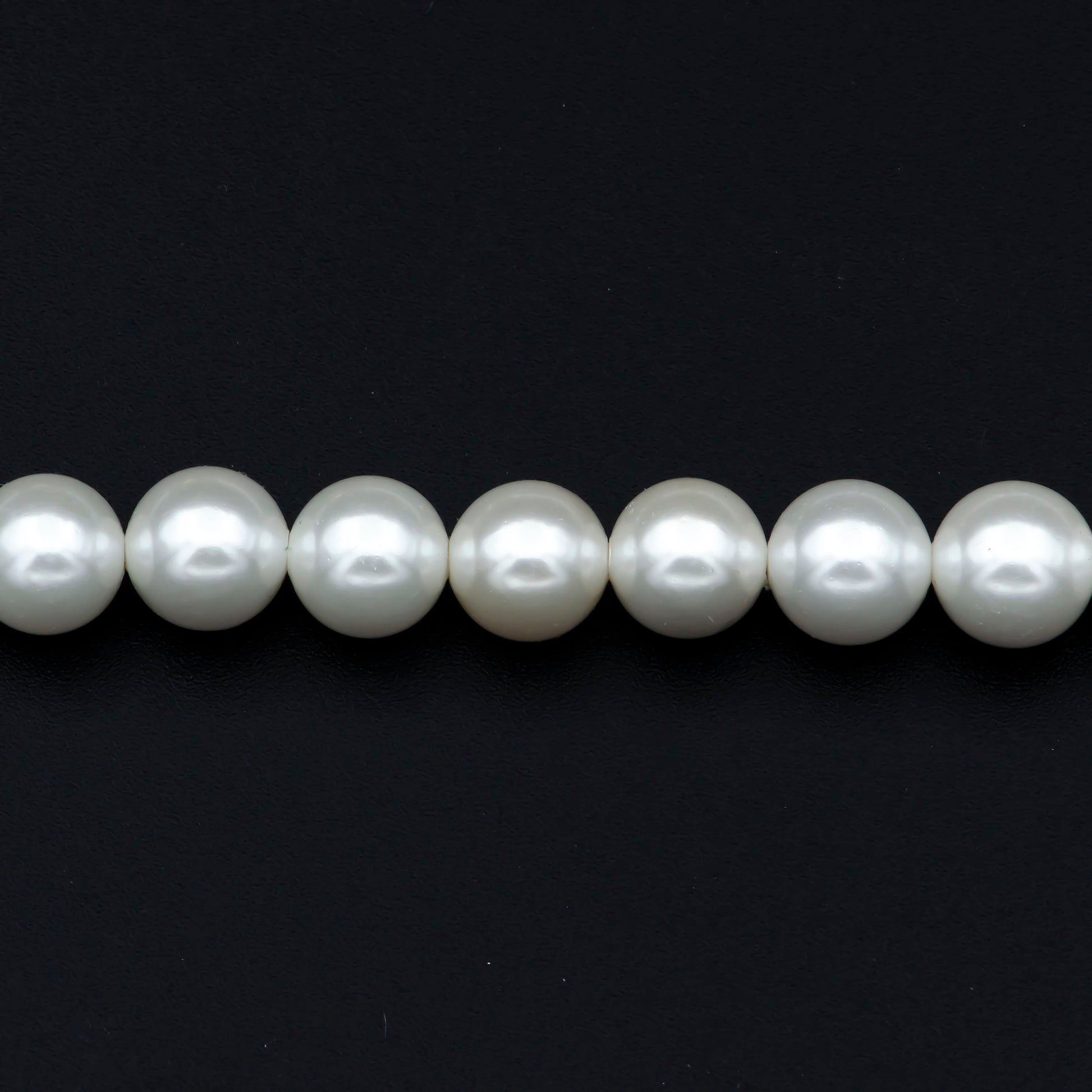 8mm White Round Pearl Choker Necklace, Fresh Water Mother of Pearl Circle Chain Necklace 17.5 inch Necklace Beaded Gold Clasp WA-325