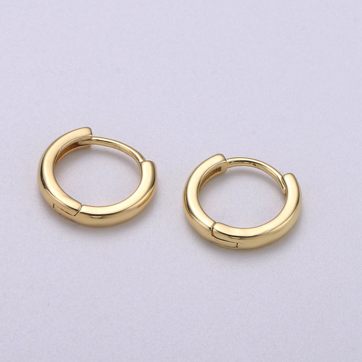 Dainty Hoop earrings 14k Gold Filled Hoop Earring 15mm Huggie Earring for Everyday Wear Hypoallergenic Jewelry