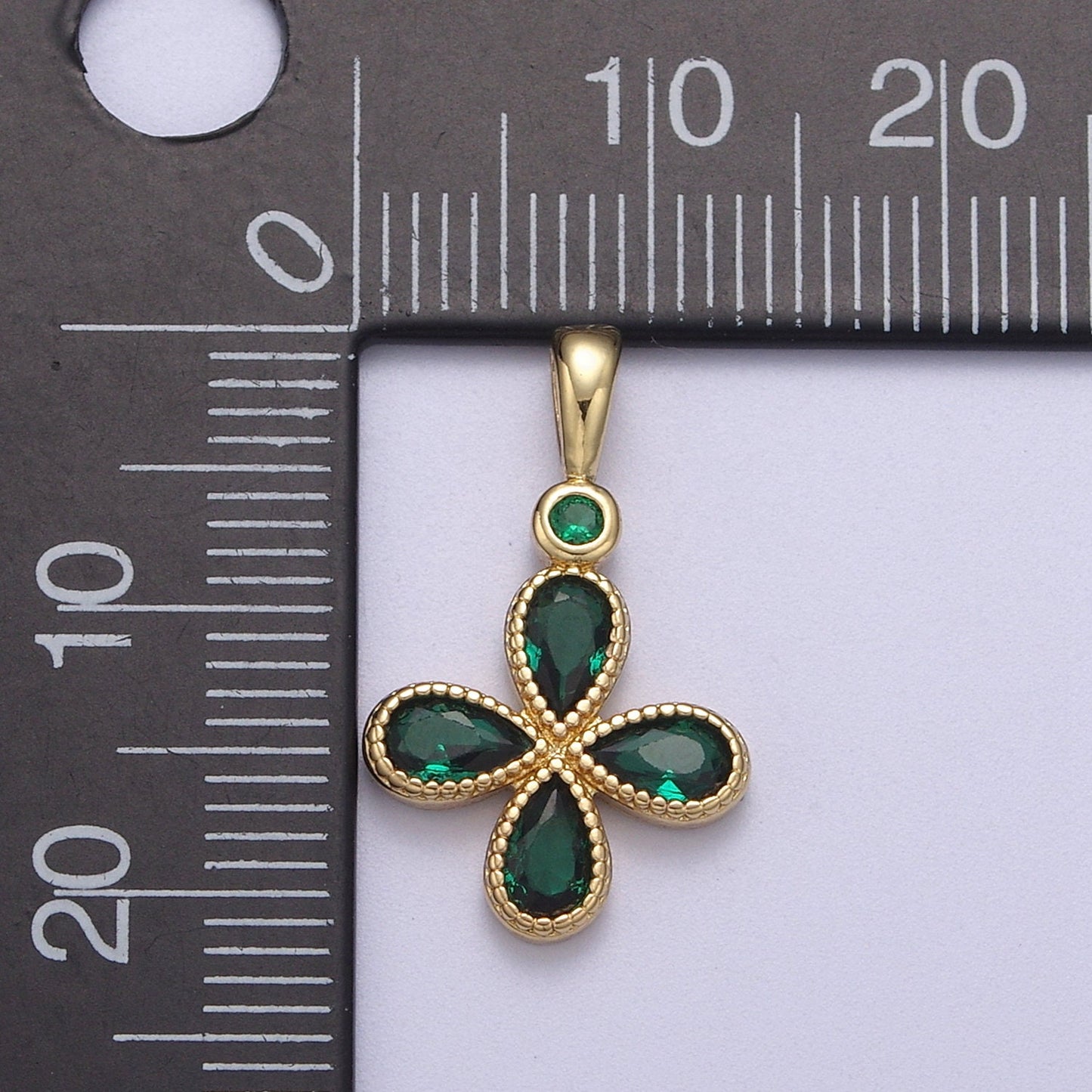 Four Leaf Clover Gold Filled lucky charm pendant necklace good luck charm H-131 / H-135