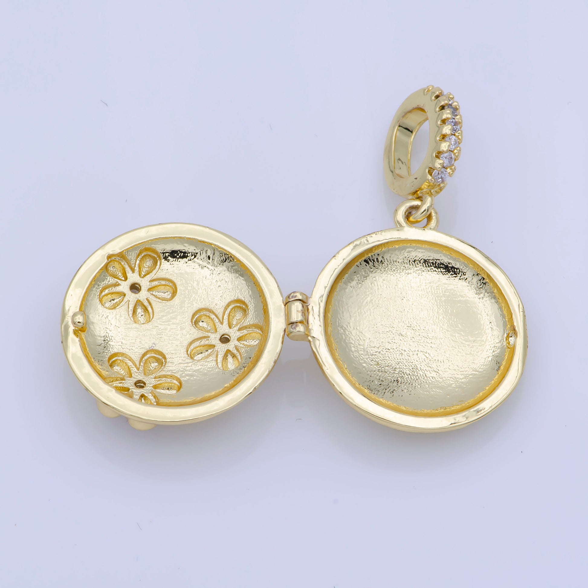 Small Lockets Gold Filled Pendant Enamel Daisy Flower Oval Locket Charms Locket Pendants