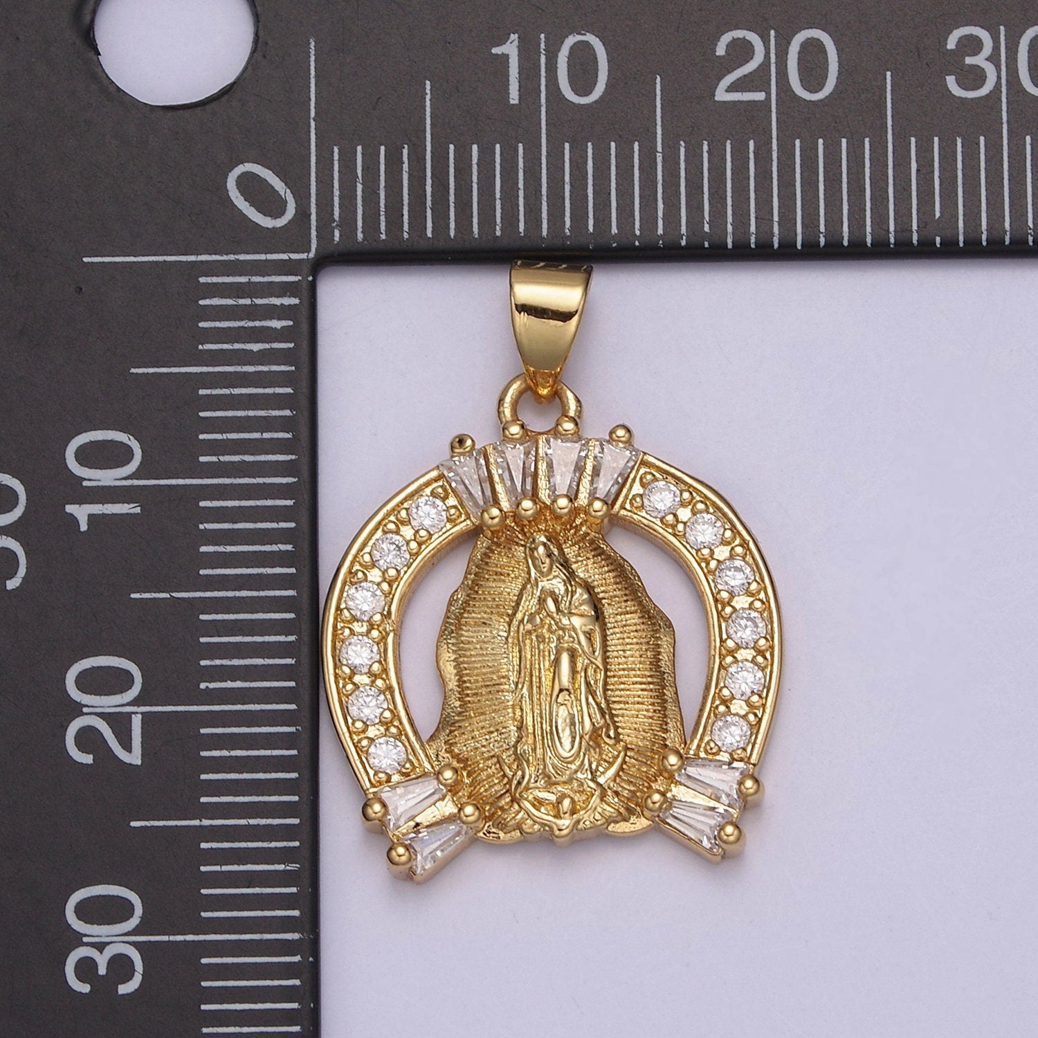 Cubic Gold Horse Shoe Medallion Religious Pendant Lady Guadalupe Virgin Mary Charm for Jewelry Making Supply, H-741
