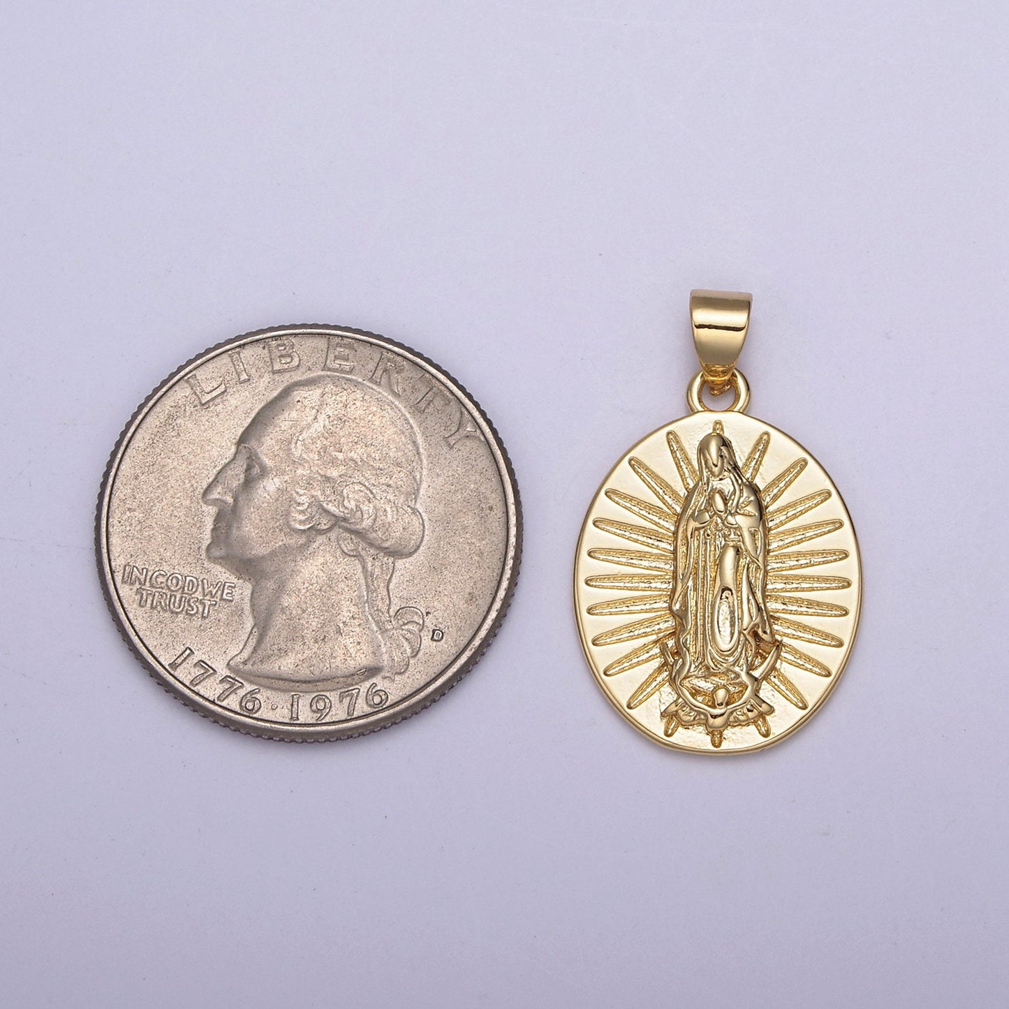 24K Gold Miraculous Lady Guadalupe Praying Charm Pendant, Textured Sunburst Mother Mary Pendant For DIY Jewelry Necklace Making H-517