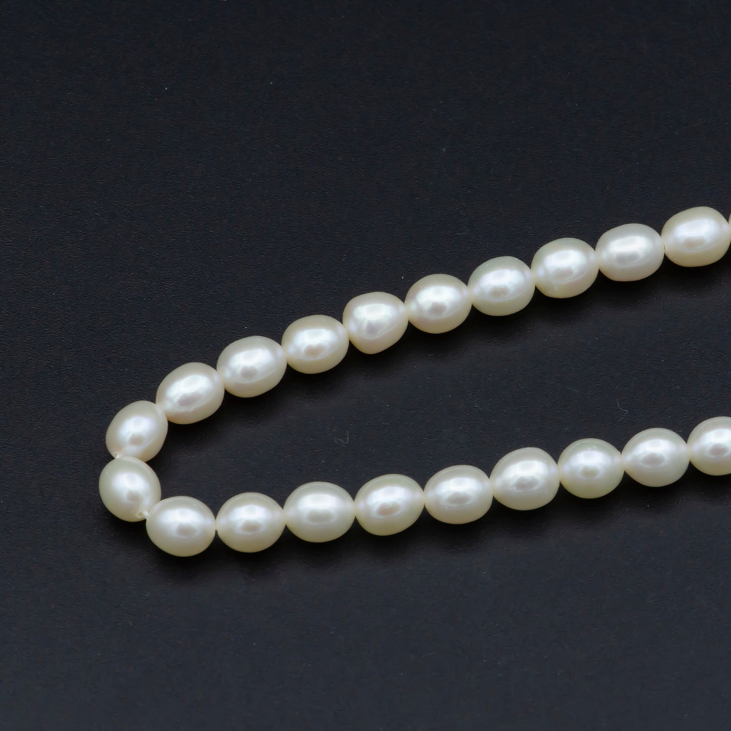 AAA 5.5mm white potato freshwater pearls best quality pearl by strand Wholesale Bulk - WA-565