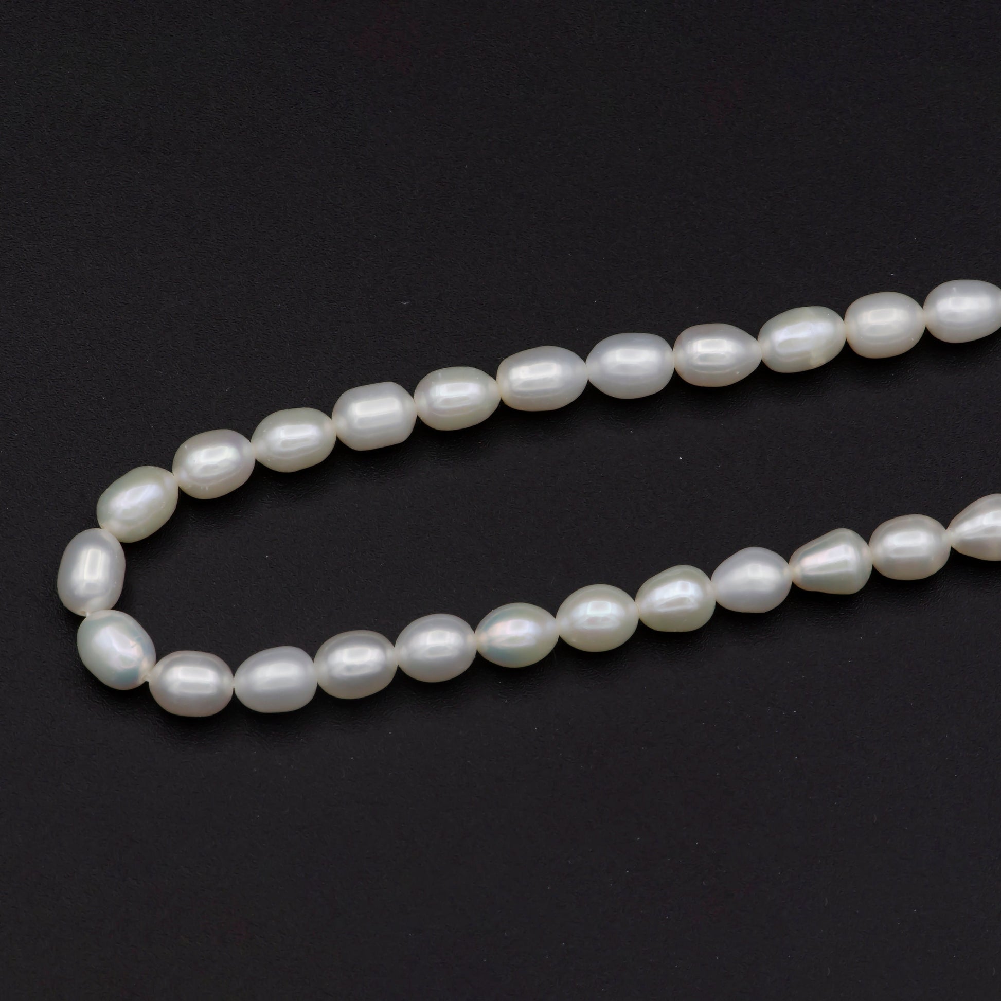 AAA Natural Freshwater Pearl Beads 5-5.4mm Rice Shape Beads, White Beads, Great Quality pearl Beads! Full strand WA-573