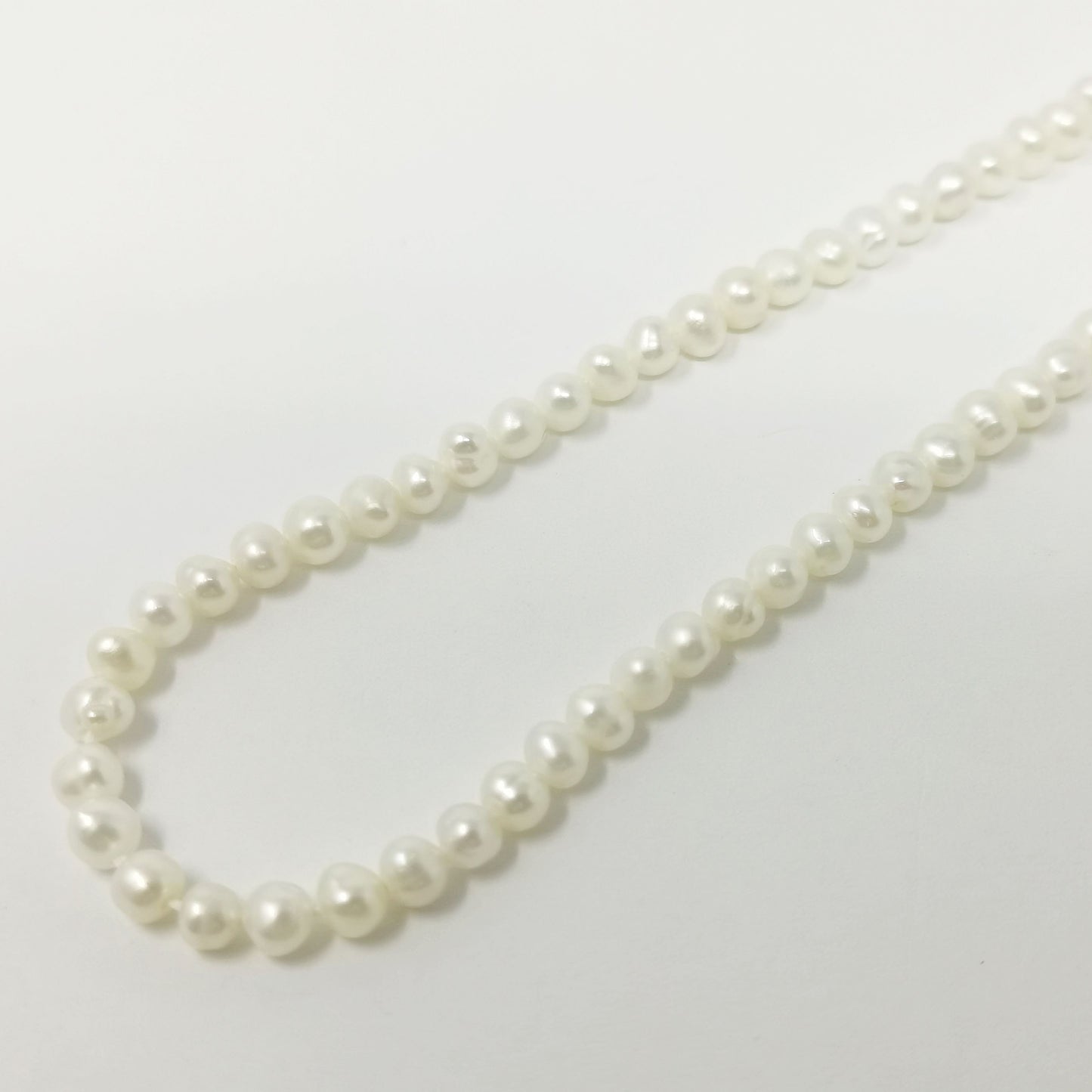 4mm ~ 5mm Tiny Seed Pearl Beads Natural White Color Potato Freshwater Pearls Genuine Freshwater Pearl Seed by strand 14 inch WA-035