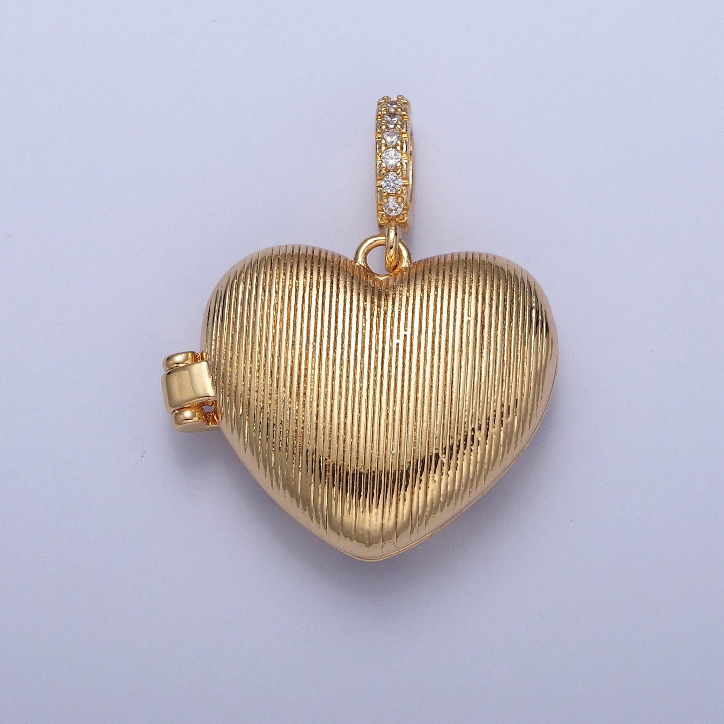 24K Gold Filled Round Love Heart Locket Charm Necklace, Stripes and Heart Stamps for Personalized Necklace Pendant | H-222