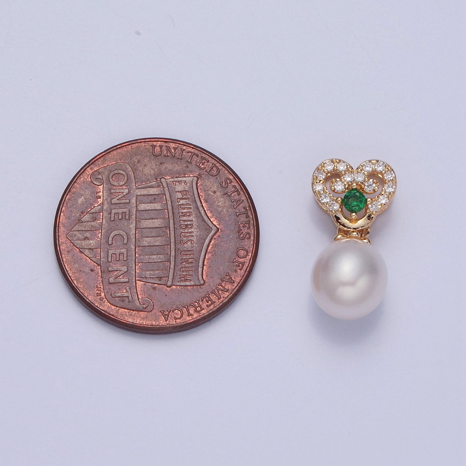 Dainty Round Pearl Elegant Royal Design Curled Heart Micro Pave CZ Emerald Green Eye Ball Charm for Bracelet Necklace Component | H-415