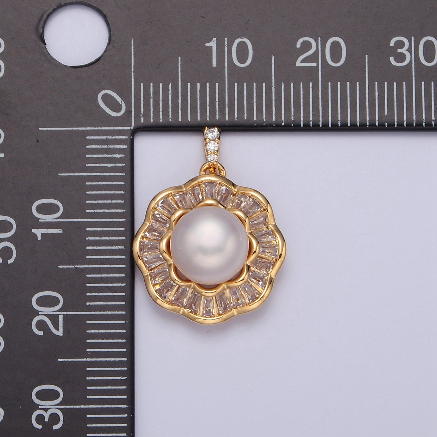 Dainty Round Clear Baguette Charm Genuine Shell Pearl Pendant Minimalist Bridal Wedding Jewelry, Pearl Flower Pendant For Necklace I-027
