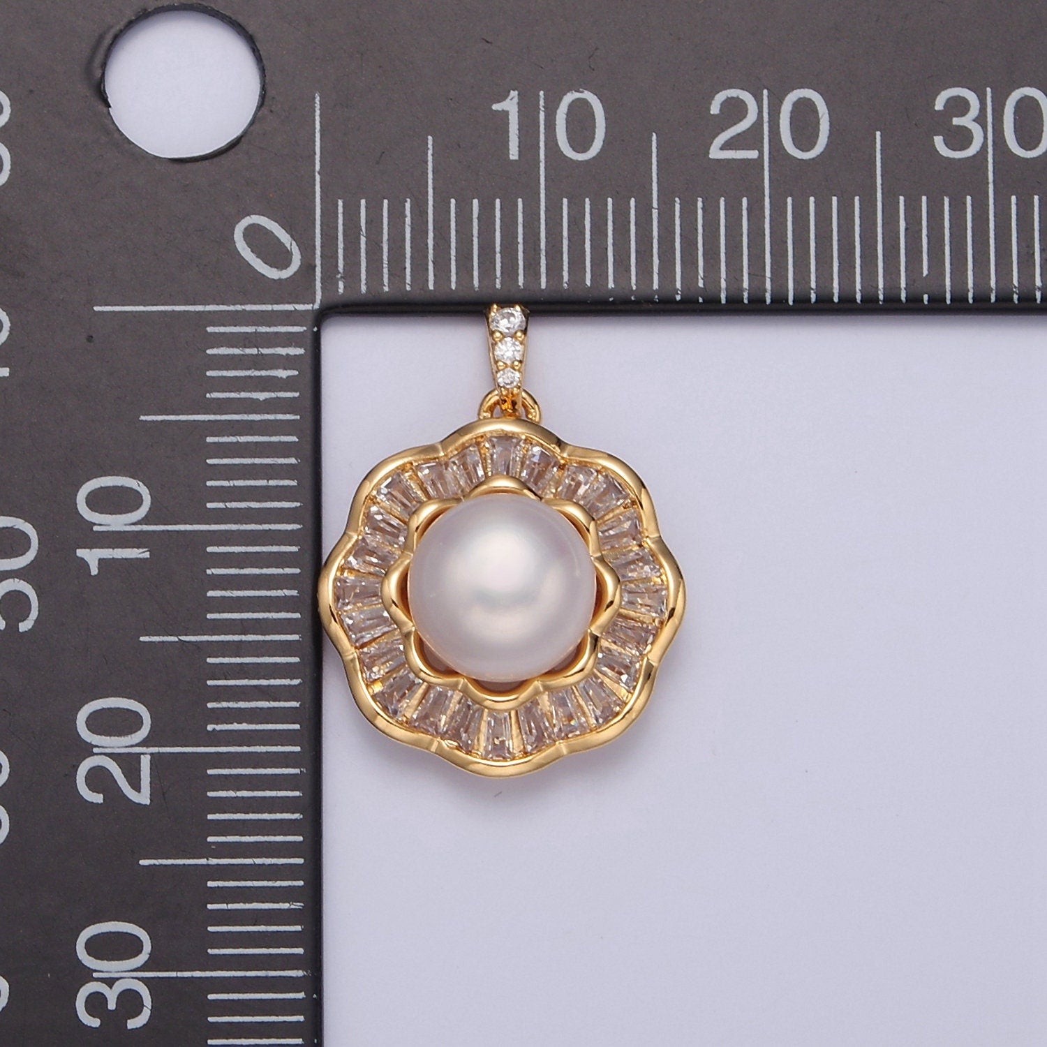 Dainty Round Clear Baguette Charm Genuine Shell Pearl Pendant Minimalist Bridal Wedding Jewelry, Pearl Flower Pendant For Necklace I-027