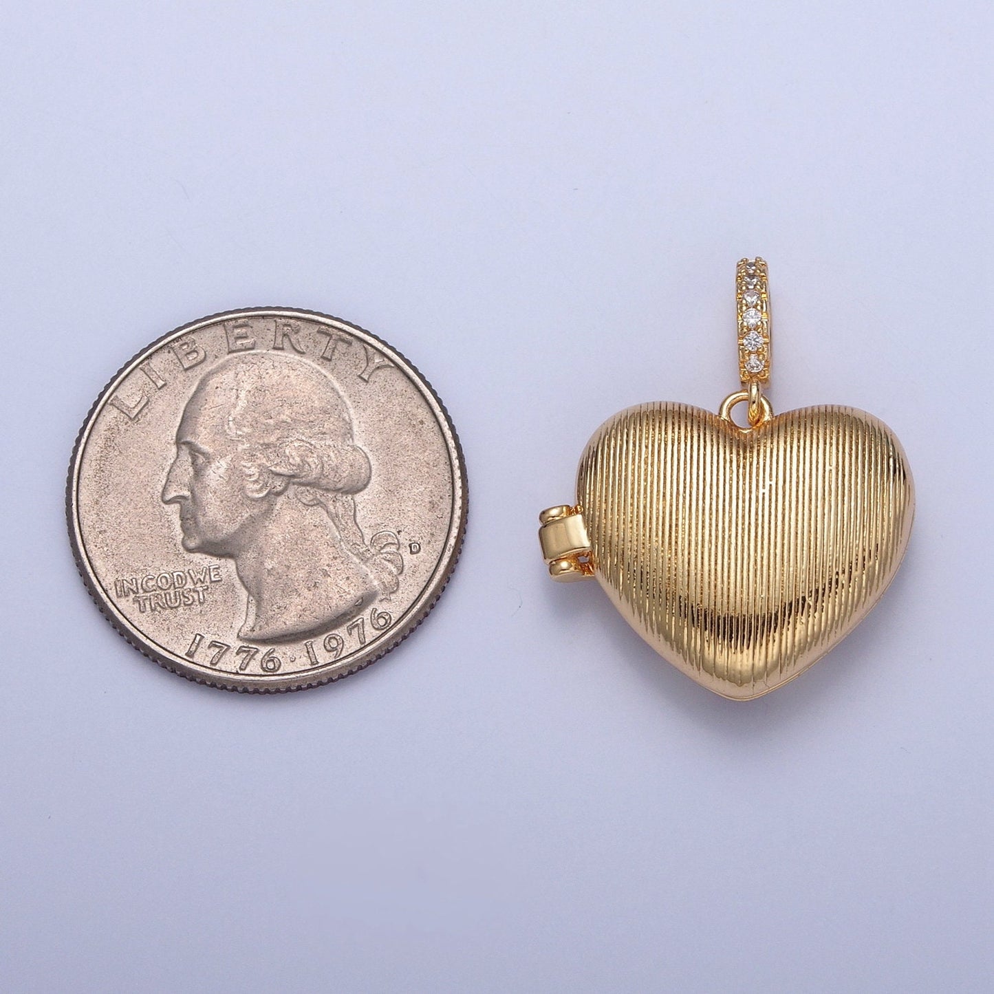 24K Gold Filled Round Love Heart Locket Charm Necklace, Stripes and Heart Stamps for Personalized Necklace Pendant | H-222