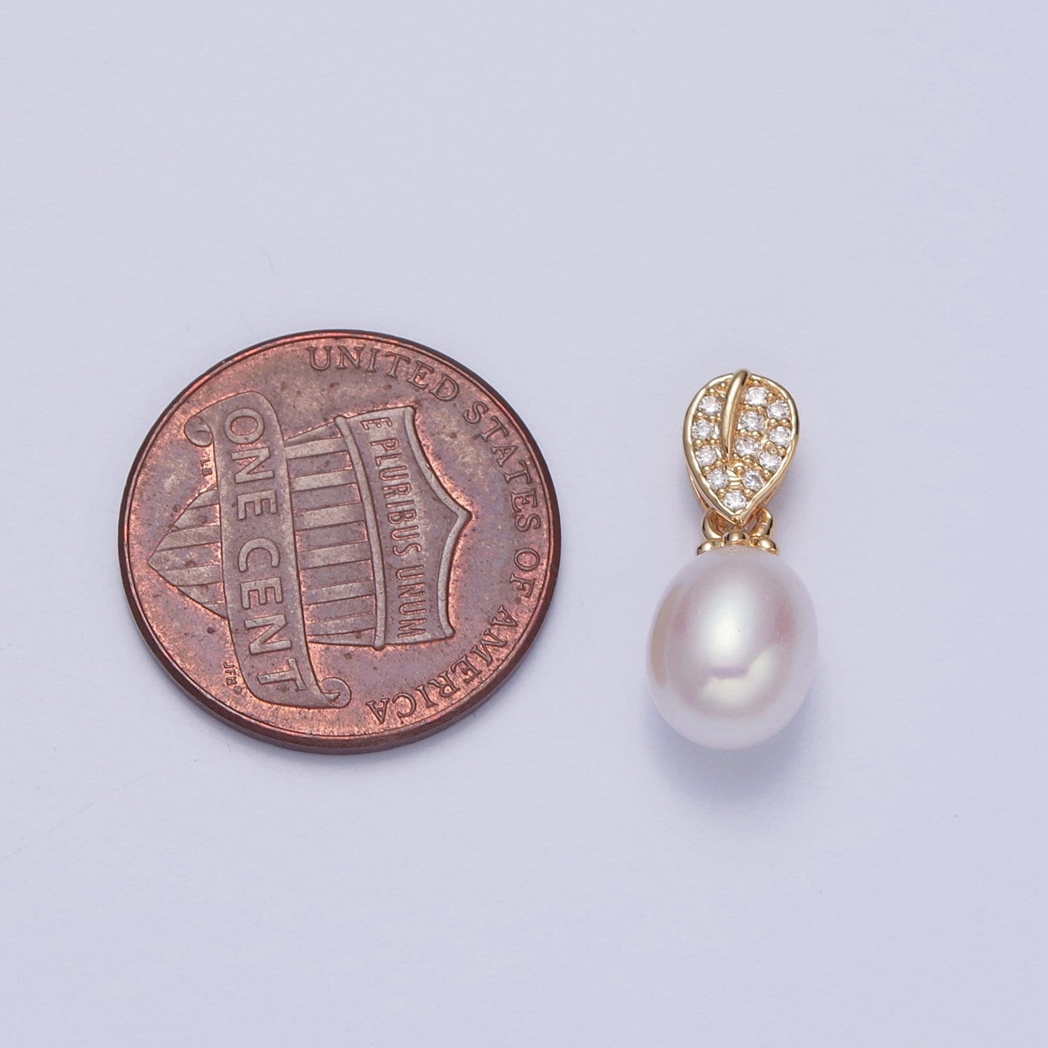 Dainty Round Pearl Elegant Tropical Leaf Design Micro Pave CZ Ball Pendant for Bracelet Necklace Component | H-534