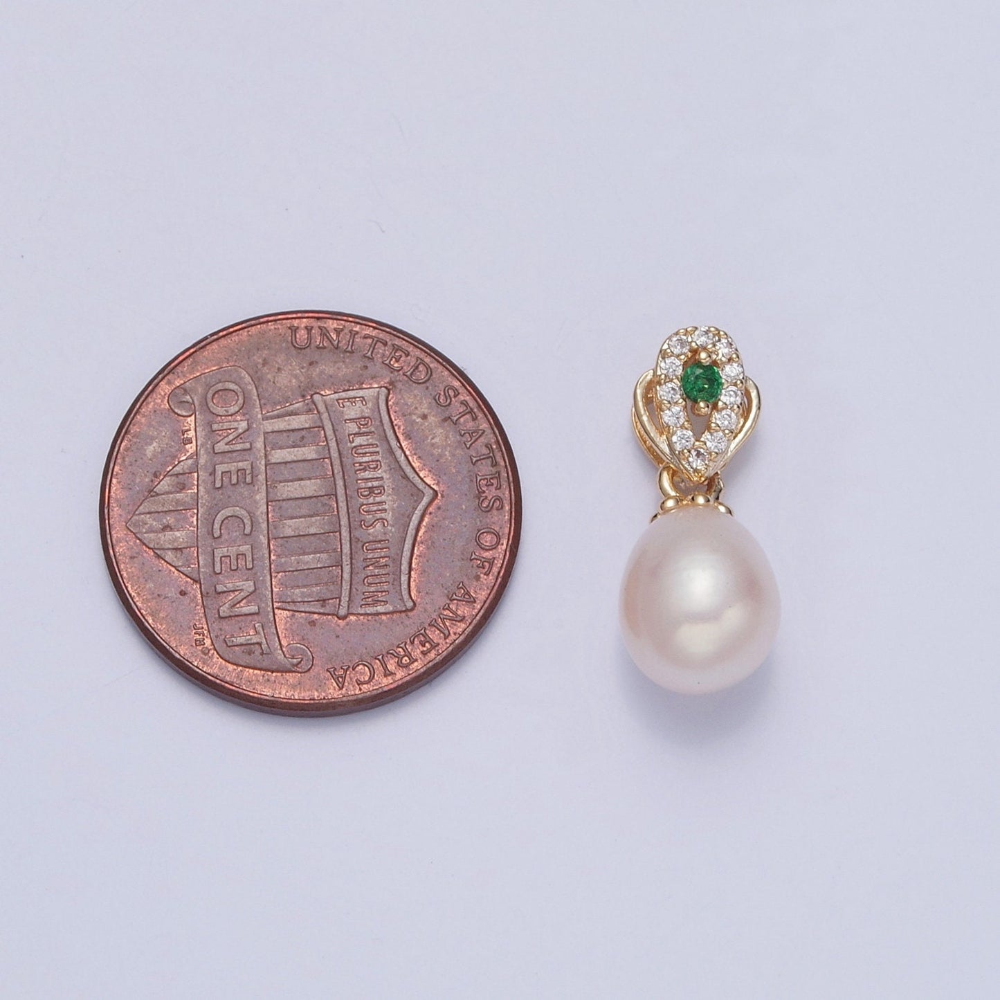 Dainty Round Pearl Elegant Teardrop Design Emerald Green Center Micro Pave CZ Ball Charm for Bracelet Necklace Component | H-549