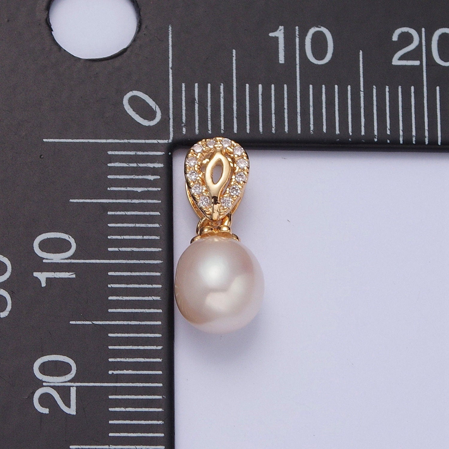Dainty Round Pearl Abstract Teardrop-Like Shape CZ Design Micro Pave Clear CZ Ball Pendant for Bracelet Necklace Component | H-674