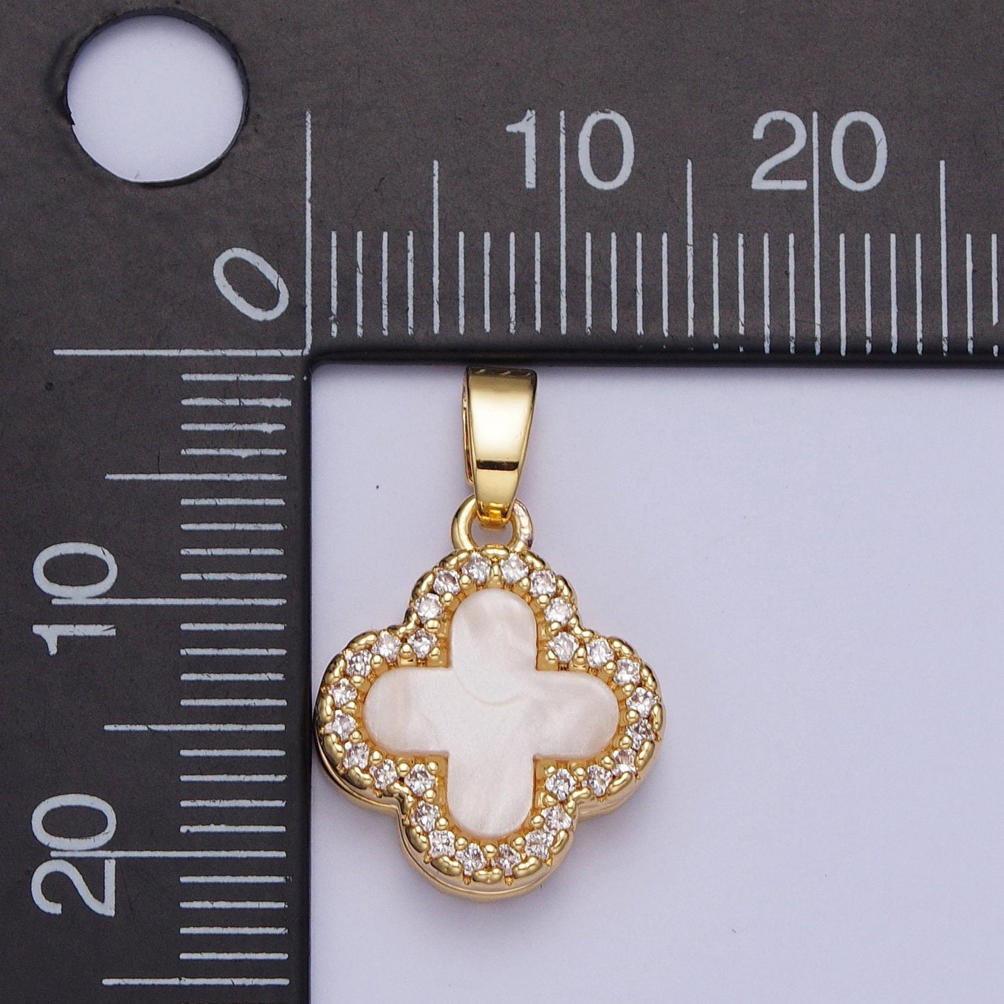 Double Sided CZ Black and White Quatrefoil Lucky Four-Leaf Clover Pendant, 24K Gold Plated Micro Paved Cubic Zirconia B&W Charm | X-521