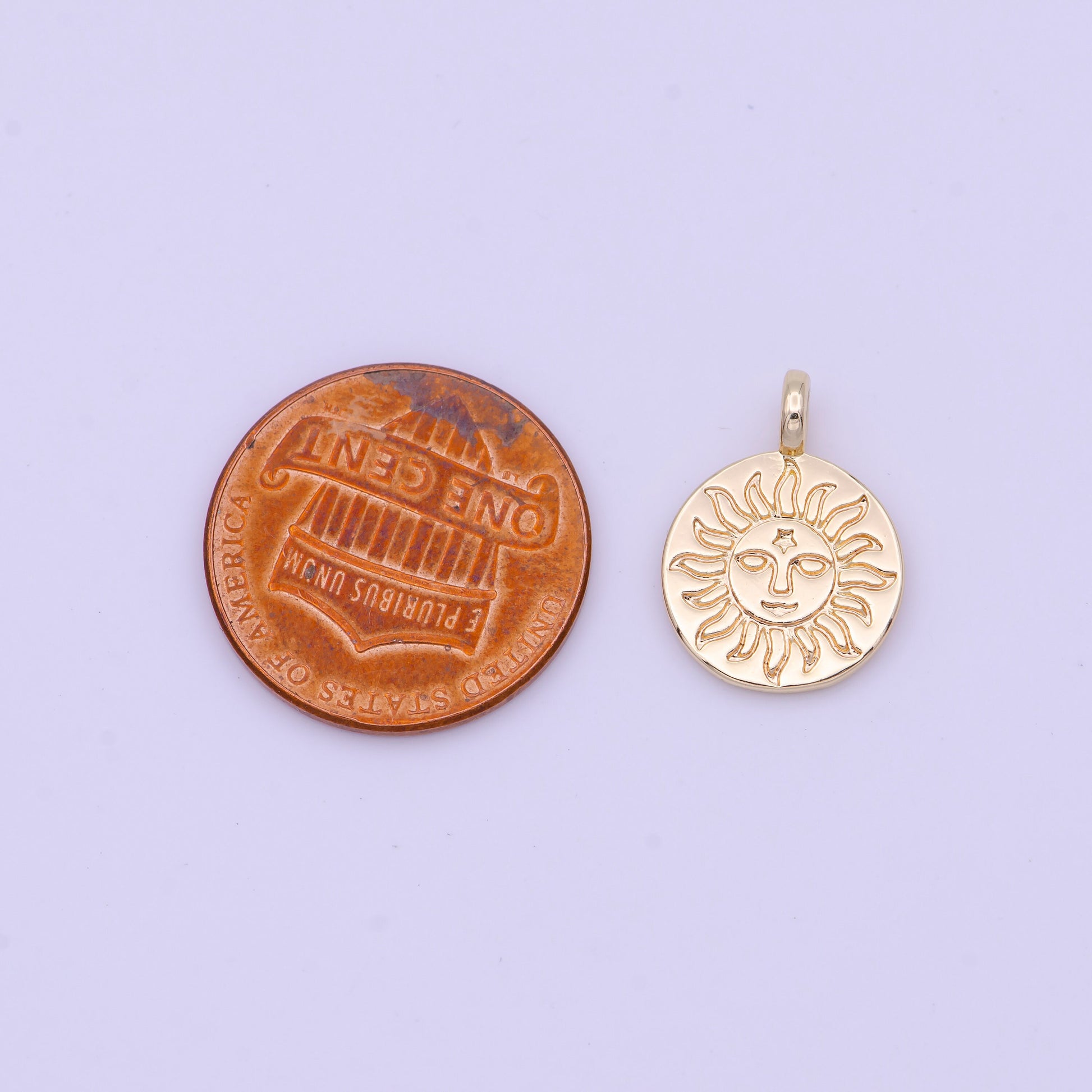 Mini Gold Sun Charm Sun Face Pendant d-469