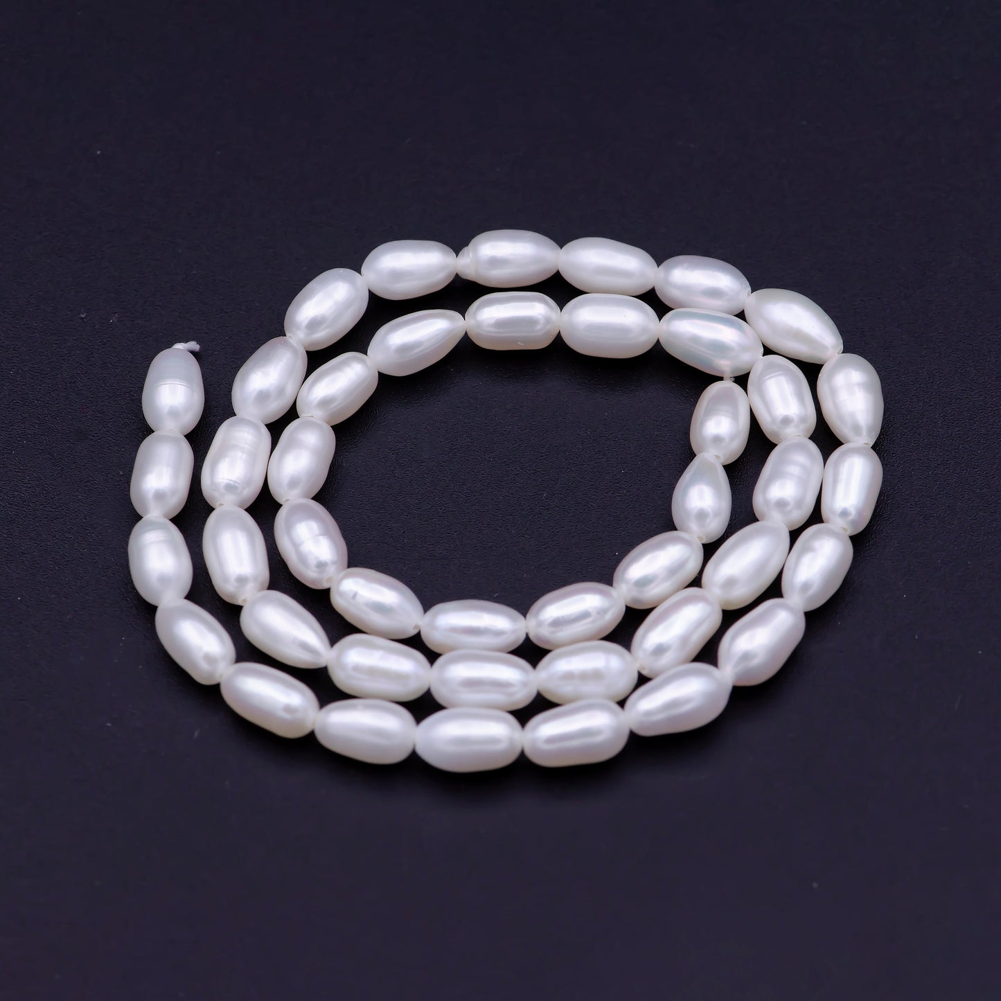 Small Hole Pearls Beads Genuine Freshwater Pearl 4.6-5.2mm Small Potato Oval Rice Pearl per Strand Wholesale WA-816