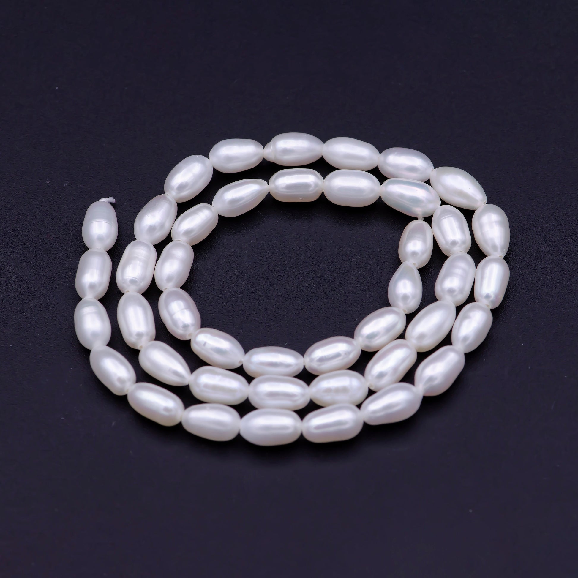 Small Hole Pearls Beads Genuine Freshwater Pearl 4.6-5.2mm Small Potato Oval Rice Pearl per Strand Wholesale WA-816