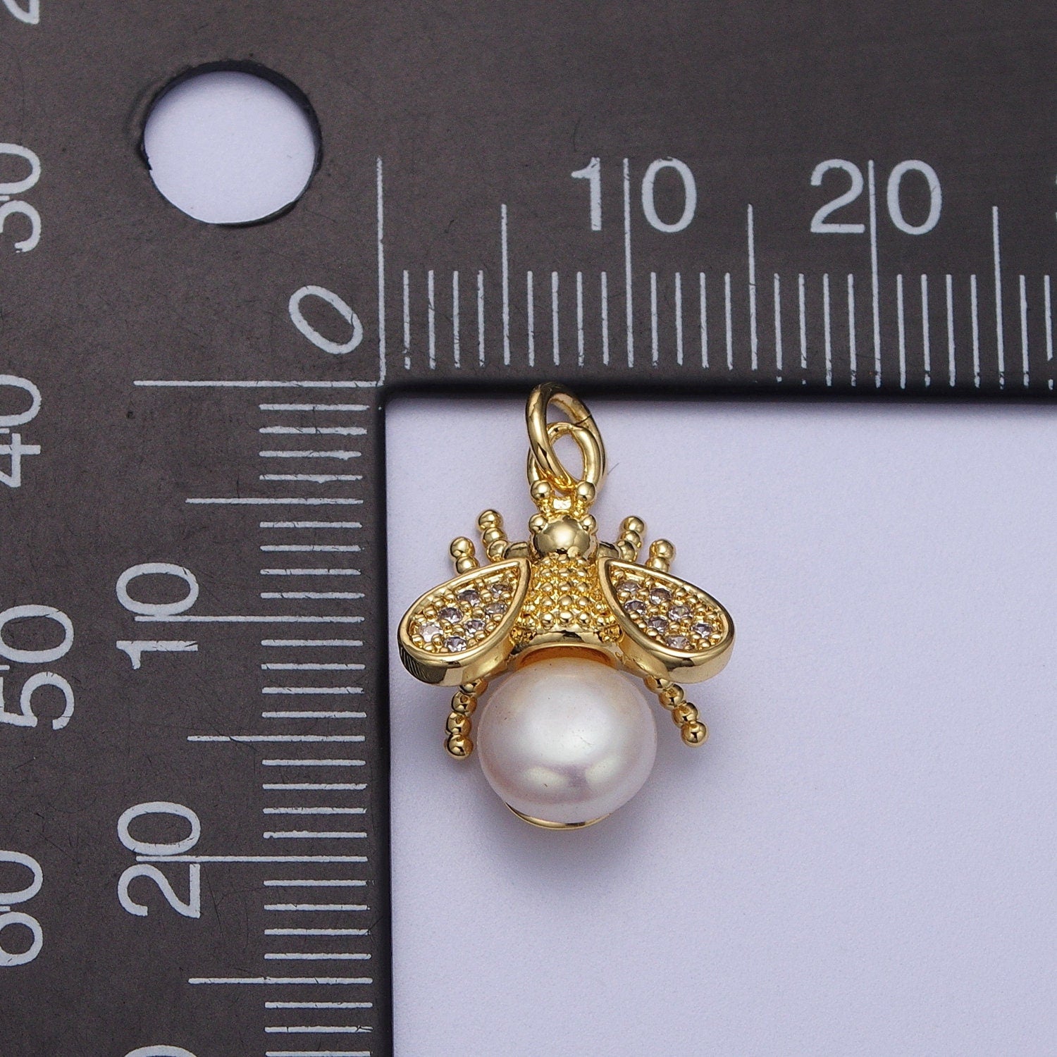 Micro Paved CZ Gold Bumble Bee Charm Insect Round White / Purple Pearl Pendant for Bracelet Necklace Earring | N-714