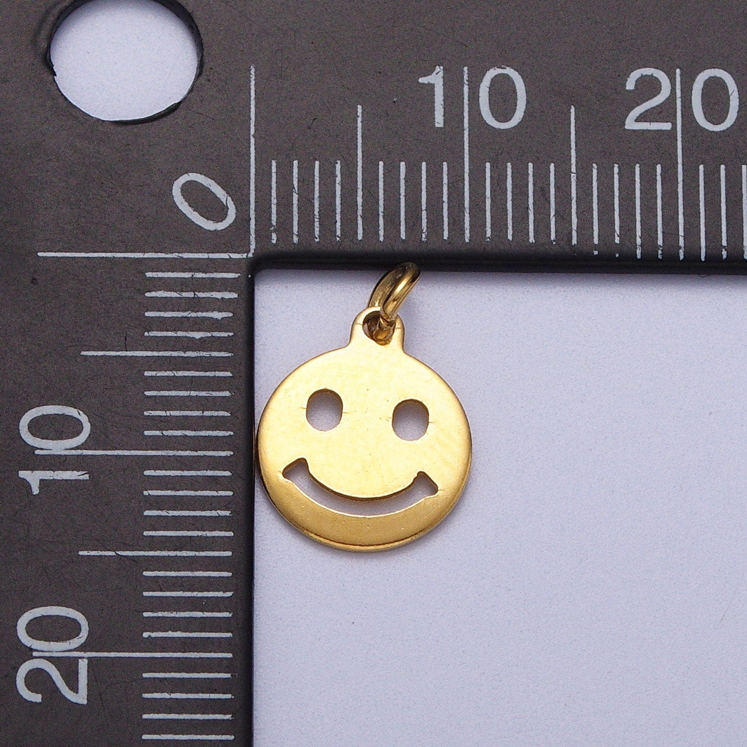 Mini Gold Stainless Steel Happy Face Charms Pendant Highly polished