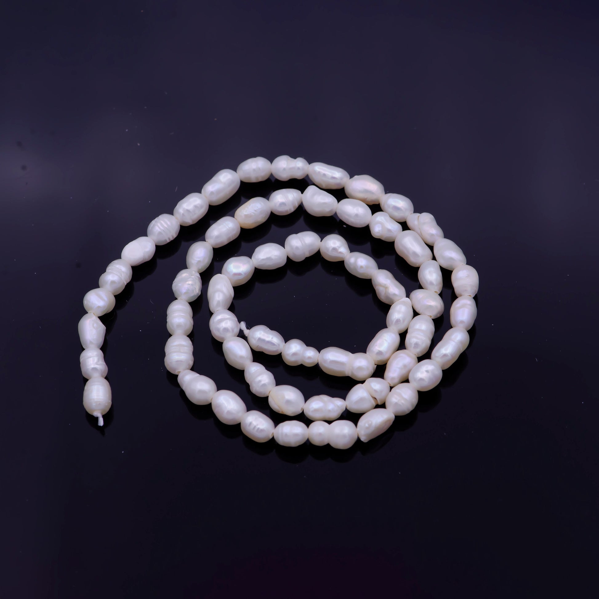 Wholesale 4mm Tiny Seed Pearl Beads Natural White Rice Seed Freshwater Pearls Genuine Freshwater Pearl Seed Strand WA1332