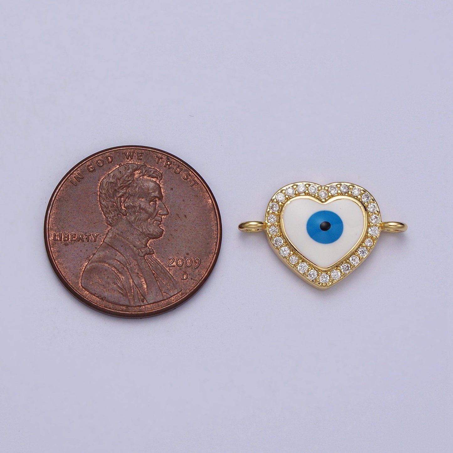 Micro Pave Gold Heart Charm Charm Evil Eye Heart Medallion Charm Connector for Bracelet Component Minimalist Jewelry Amulet Charm Y670