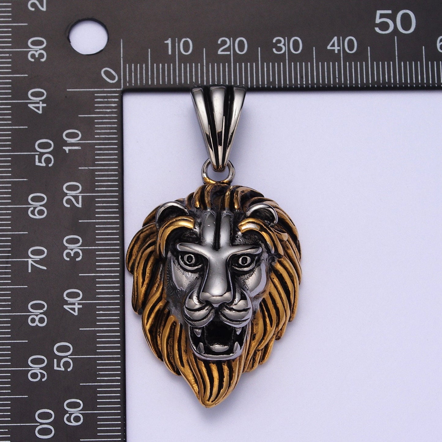 Gold Lion Pendant King of The Jungle Charm Head Animal Pendant Heavy Duty Hard 3D Pendant for Men Jewelry J-455