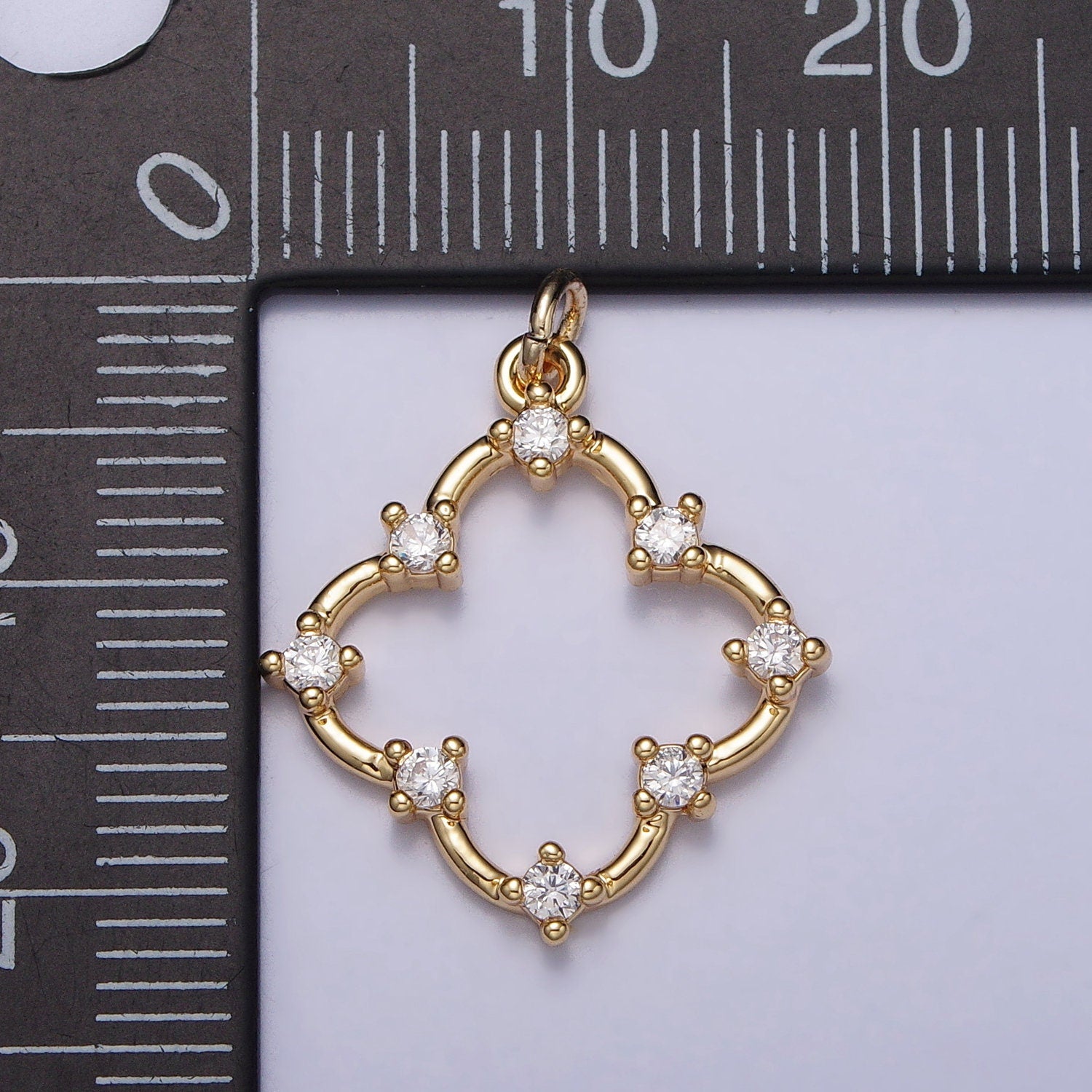 Dainty Clover Charm Pendant Gold Moissanite Quatrefoil Charm For Necklace Bracelet Component for Minimalist Lucky Jewelry Making AC349