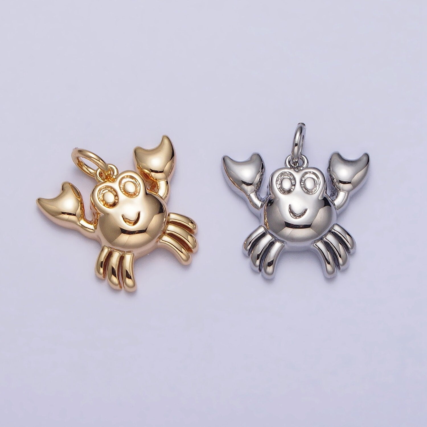 Mini Crab Charm Gold Under The Sea Ocean Wildlife Charm for Necklace Bracelet in Gold & Silver | AC189