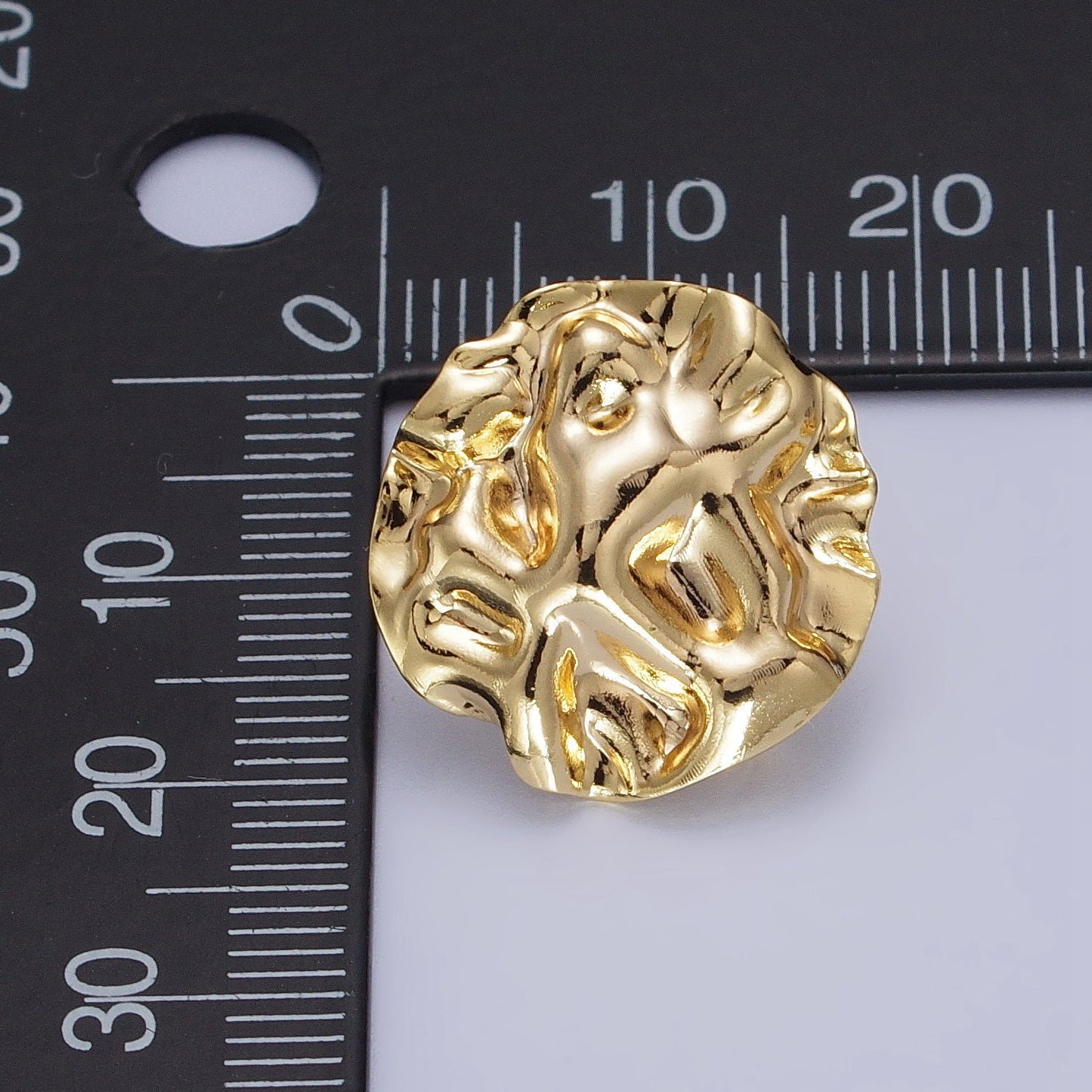 Gold Hammered Round Stud Earrings with Close Link for Charm For Earring Component Jewelry Making Supply | Z076