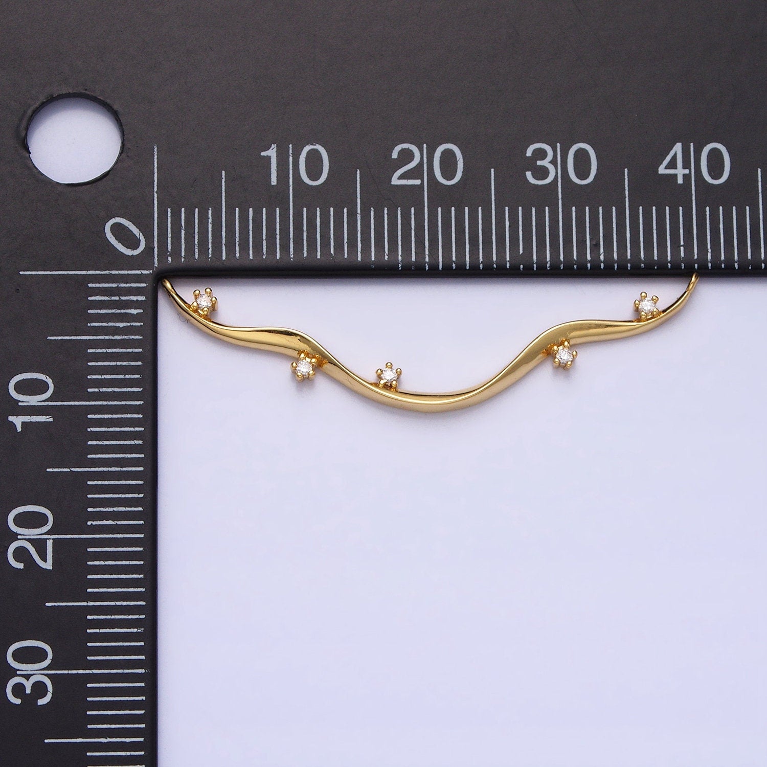 Thin Wavy Vine Gold Charm Connector for Necklace Component with Cz Stone for Minimalist Jewelry Y-819