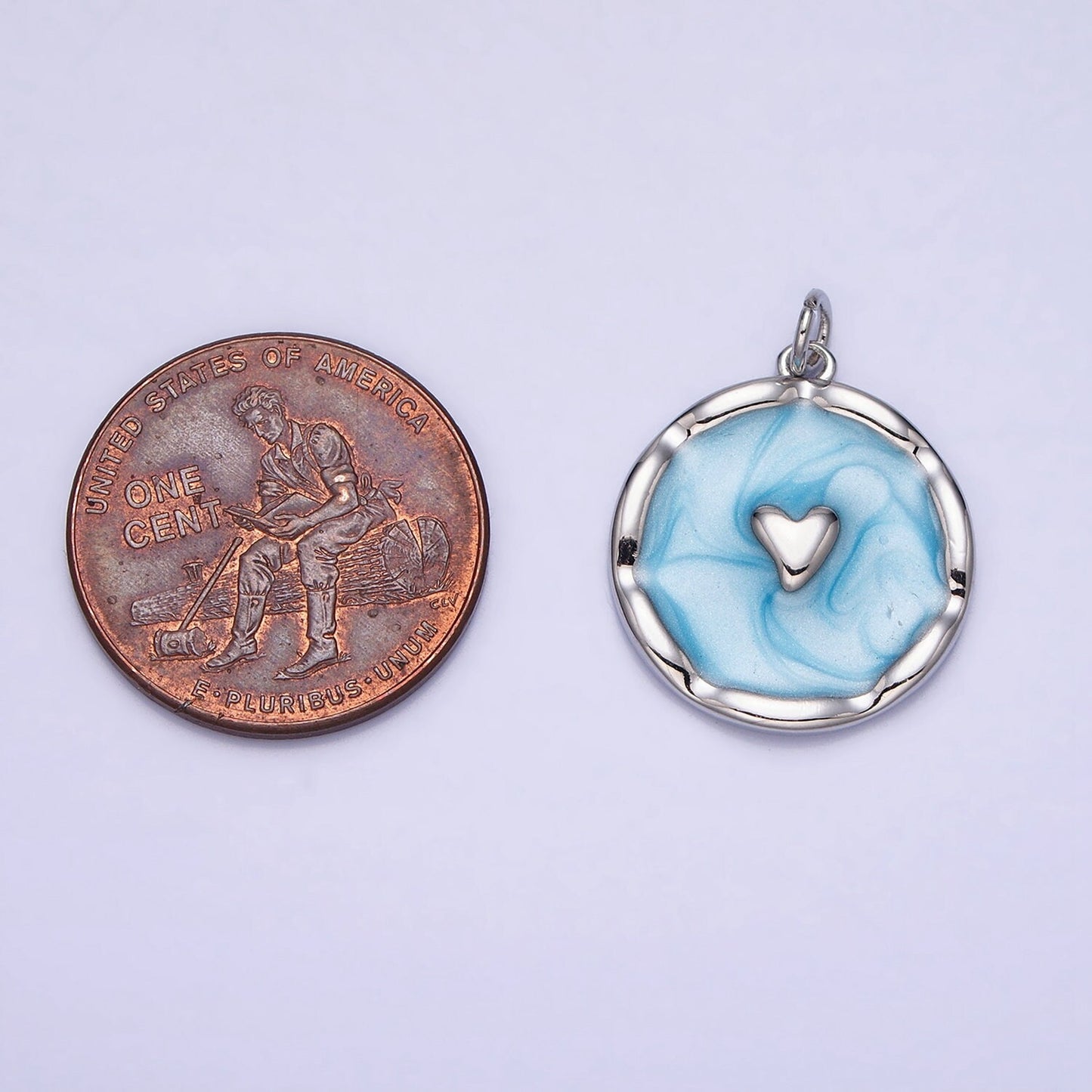 1Pc Gold Heart Charms Blue, White, Pink Enamel Love charm Decorative Round Disc Charm Medallion for Necklace Bracelet AC633