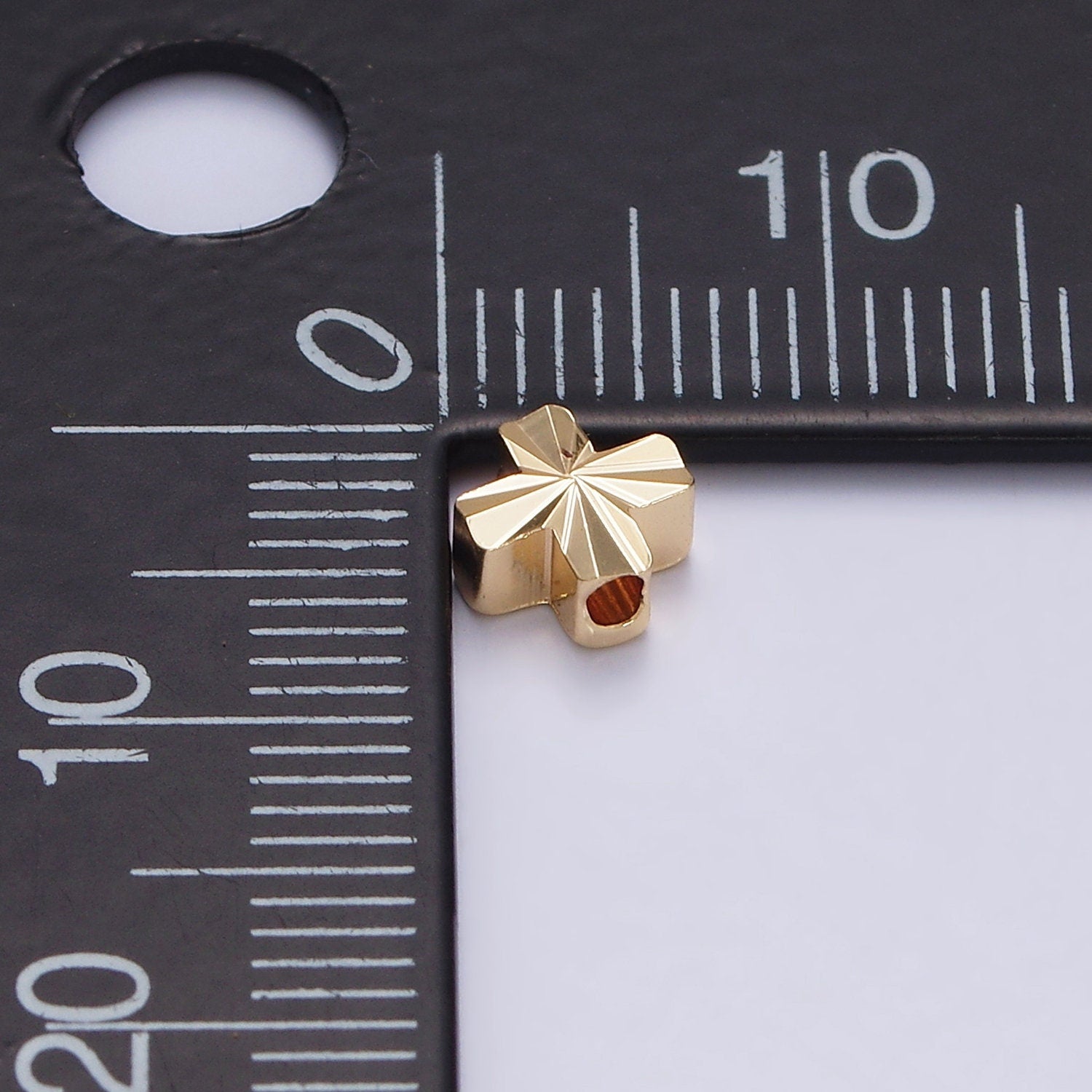 1x Gold Dainty Clover Spacer Beads, Quatrefoil Beads, Lucky Bracelet Connector for Bracelet Jewelry Making Supply Finding 6x6mm B-833