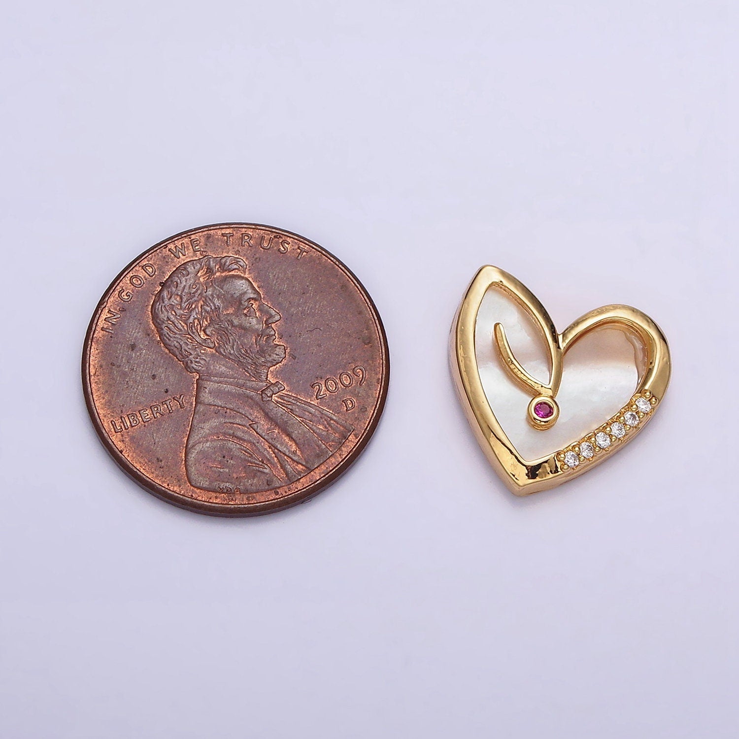 18K Gold Filled Fuchsia CZ Micro Paved Shell Pearl Heart Charm | AC1435