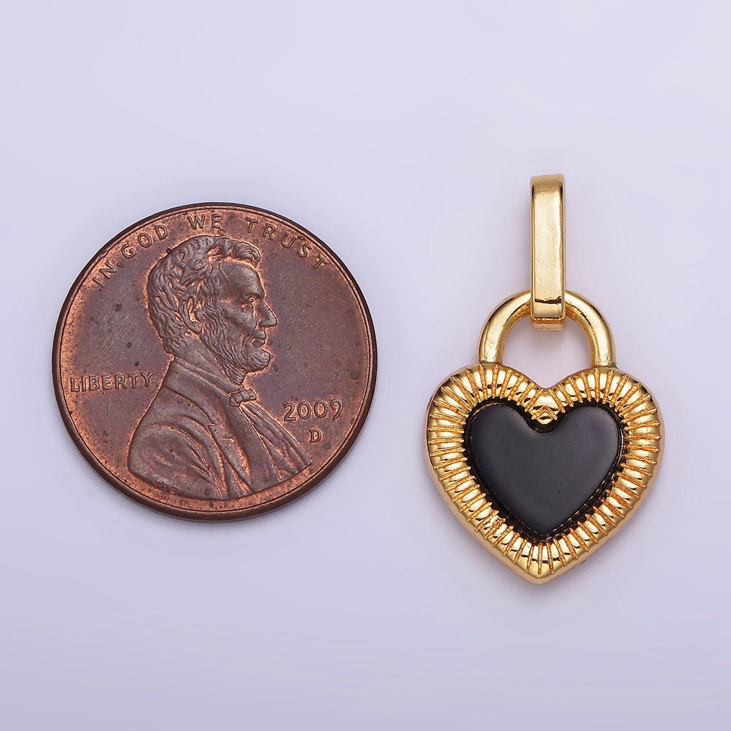 24K Gold Filled Double Sided Red Carnelian Onyx Line-Textured Heart Lock Pendant | AA599