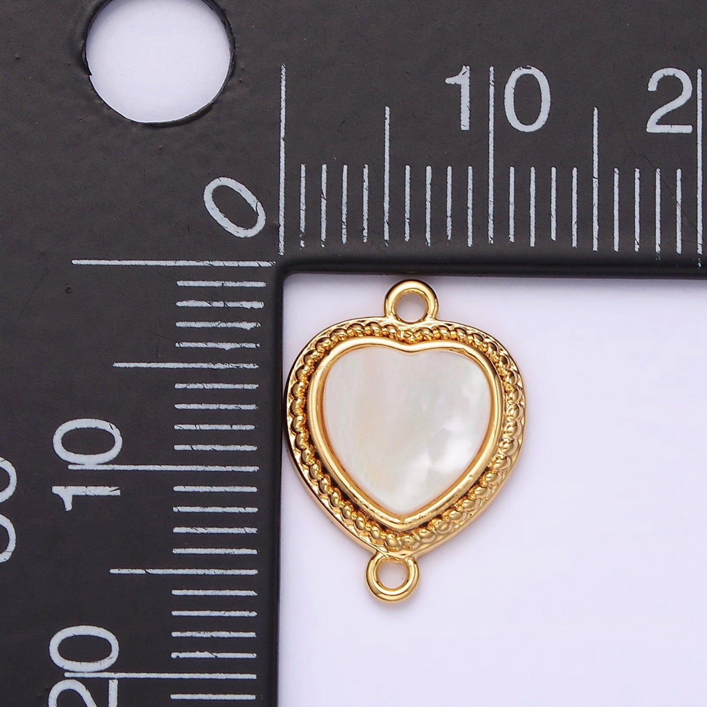 14K Gold Filled 15.5mm Shell Pearl Braided Bezel Heart Connector | G061