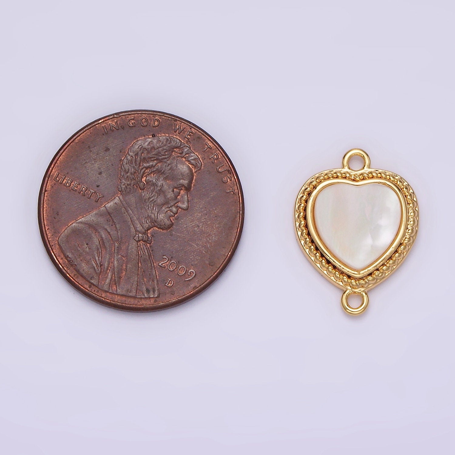 14K Gold Filled 15.5mm Shell Pearl Braided Bezel Heart Connector | G061